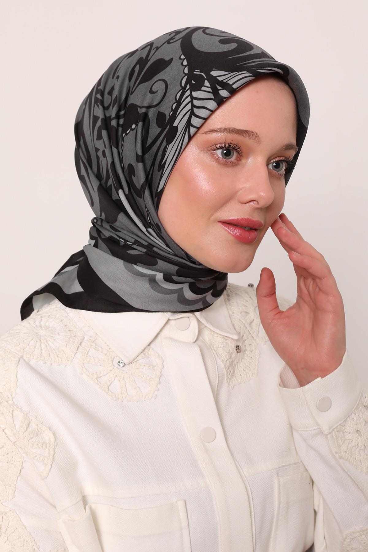 Flora Eşarp | Sonsuz Siyah