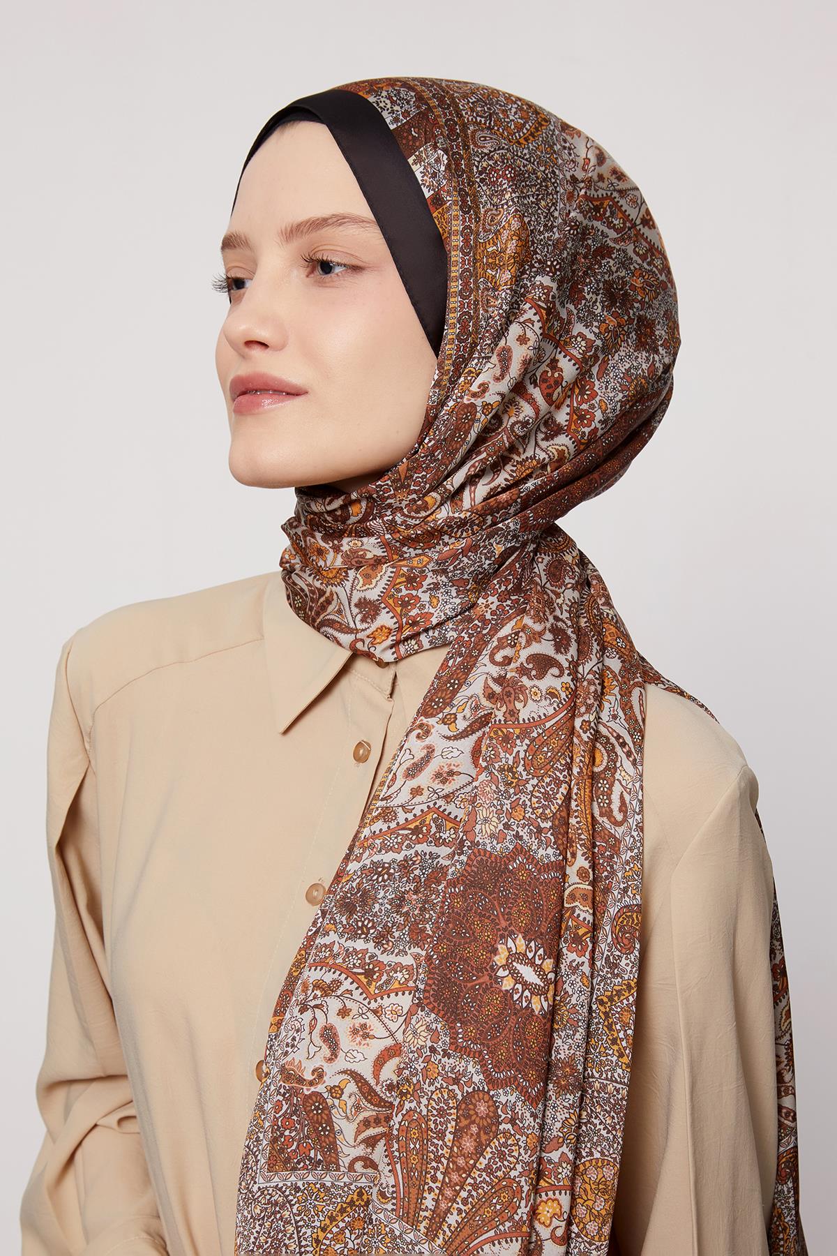 Hint İpeği Şal | Siyah