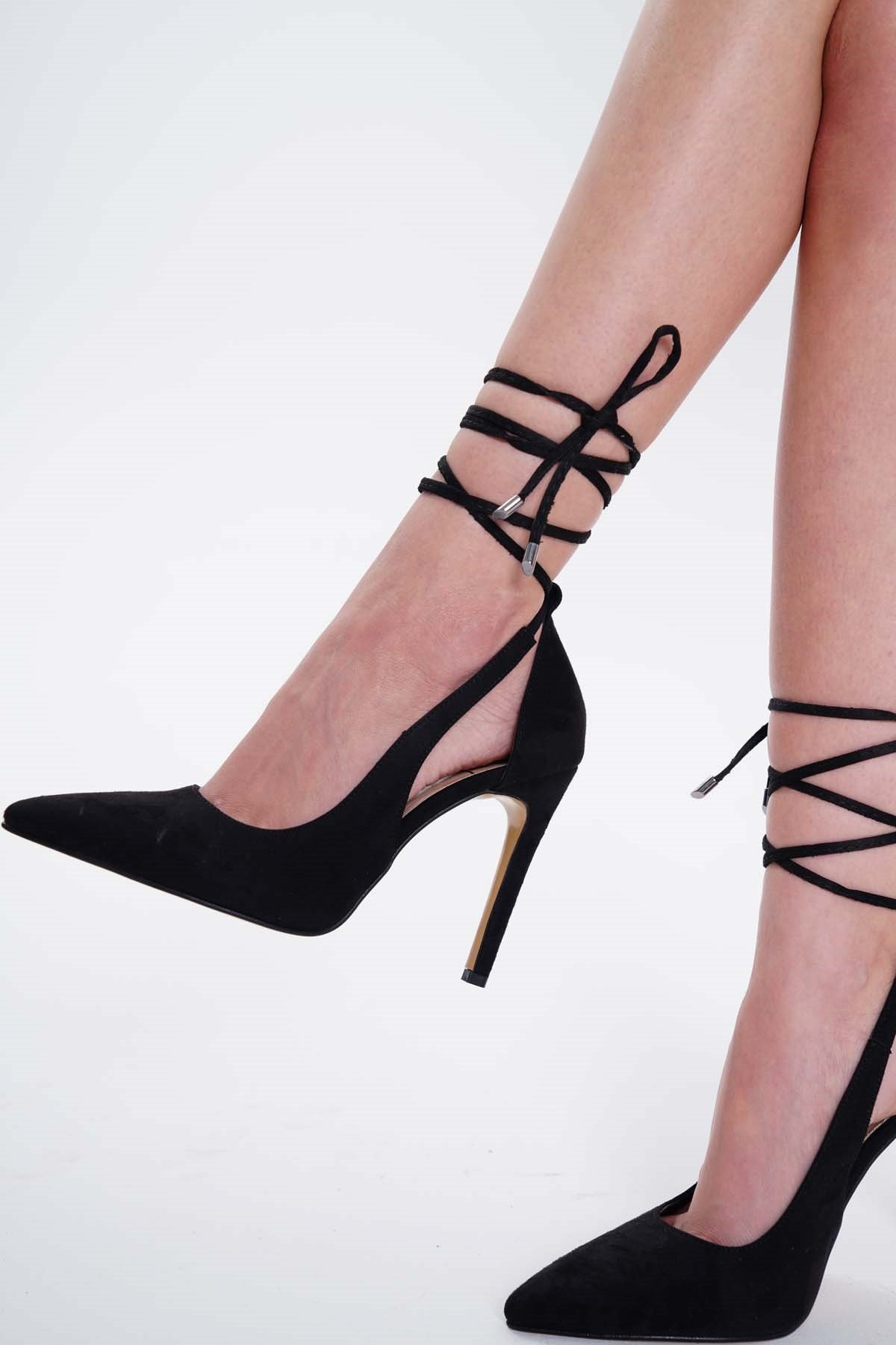 La limar 10.5 Cm Bilekten Bağlamalı Siyah Süet Stiletto Topuklu Ayakkabı