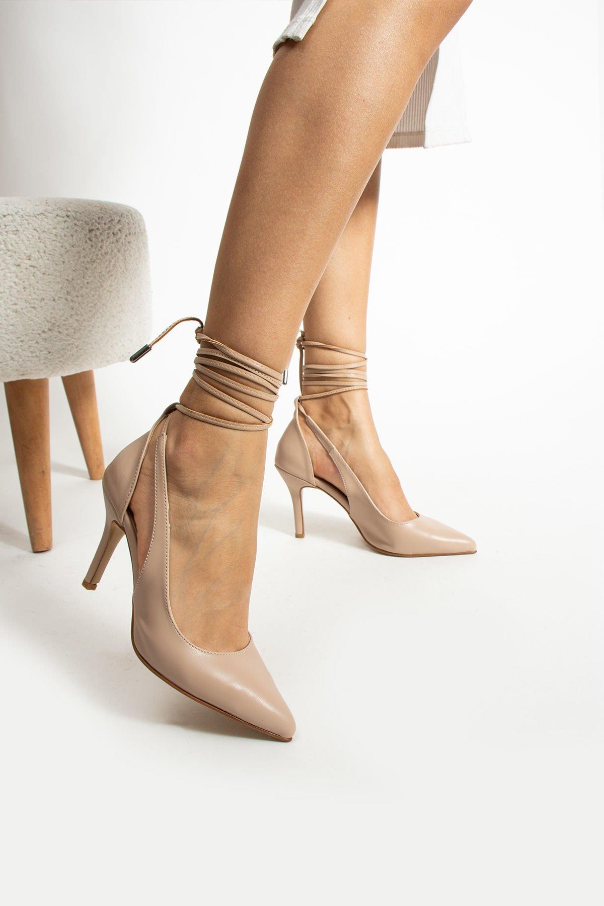La limar 8.5 cm nude ipli bilekten bağlamalı stiletto topuklu ayakkabı 2173