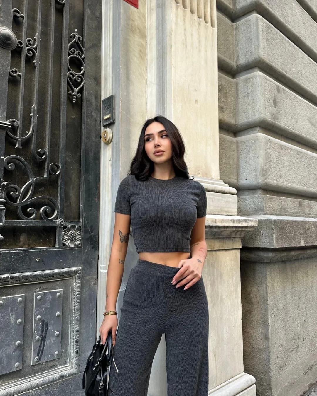Antrasit Ribana Dokulu Crop ve Pantolon Takım