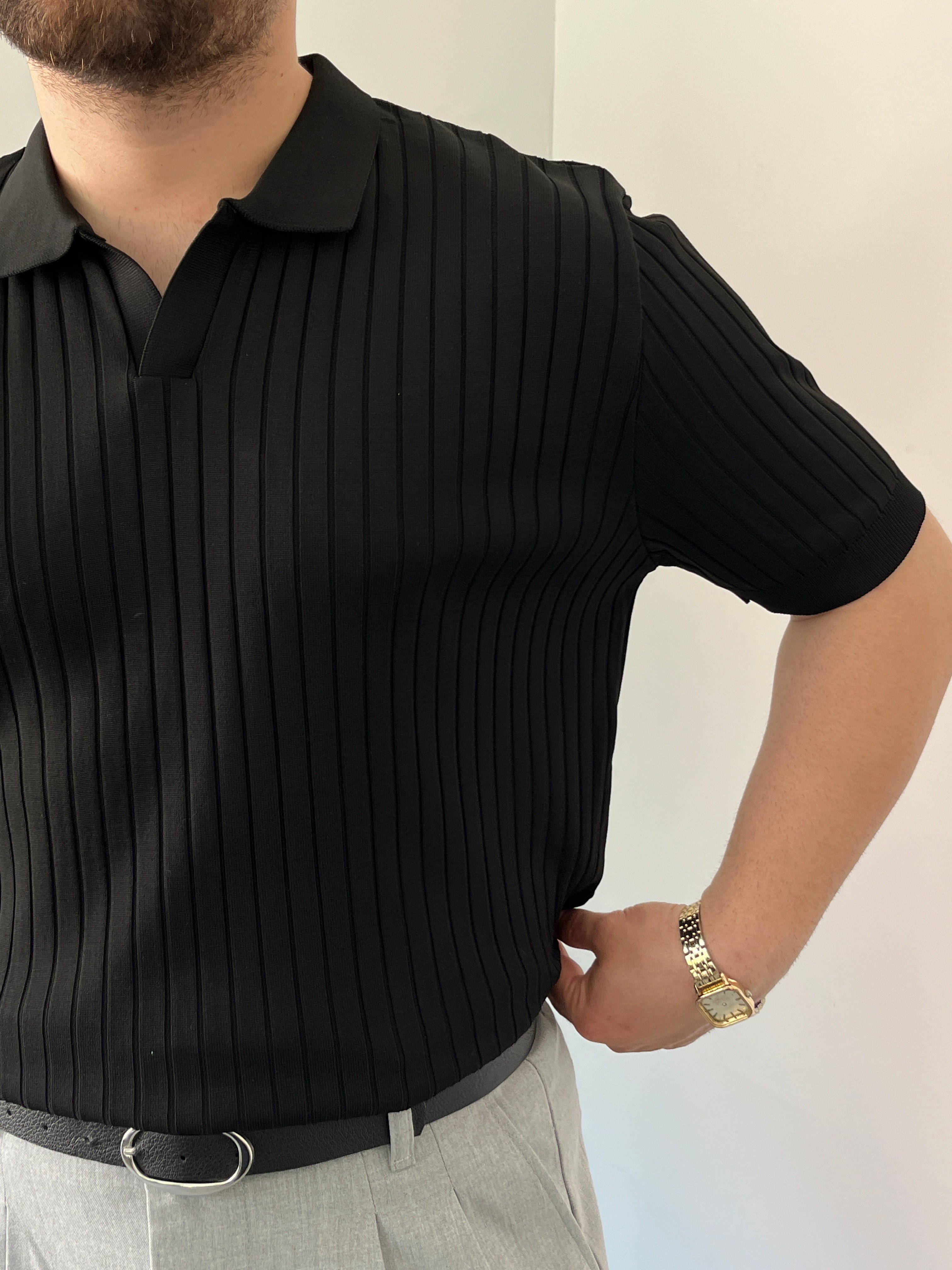 Premium Dokulu Hemşire Yaka Triko Tişört Siyah