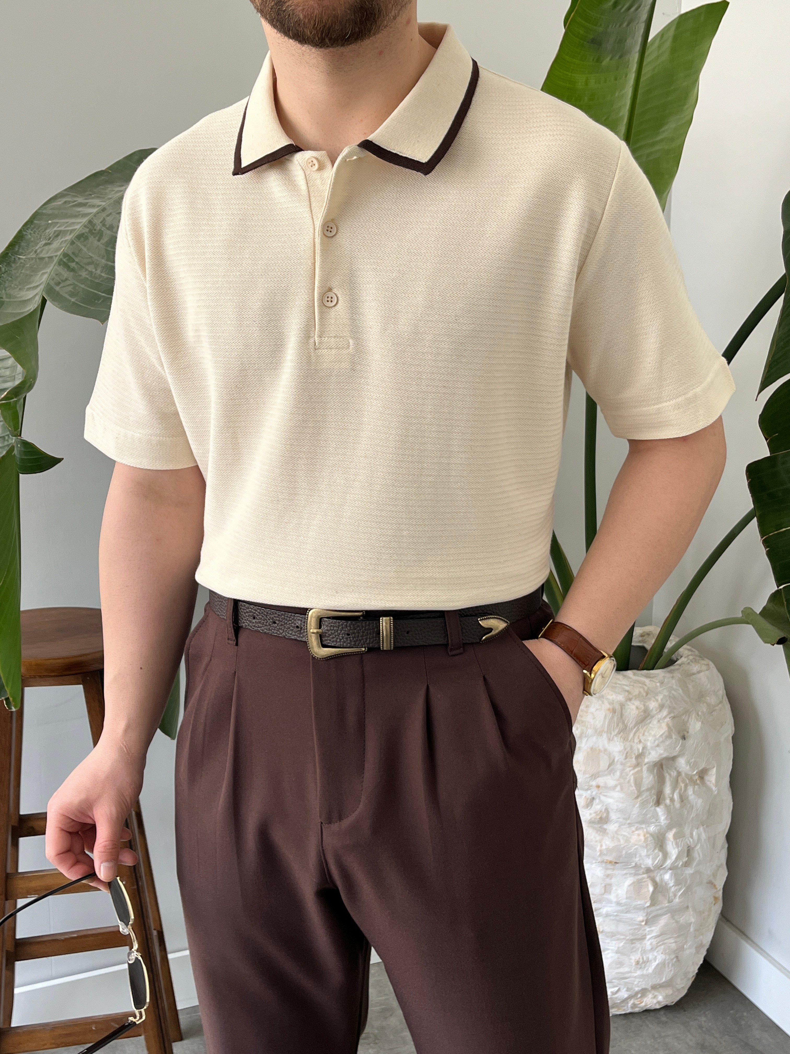Yaka Detay Basic Krem Tişört 