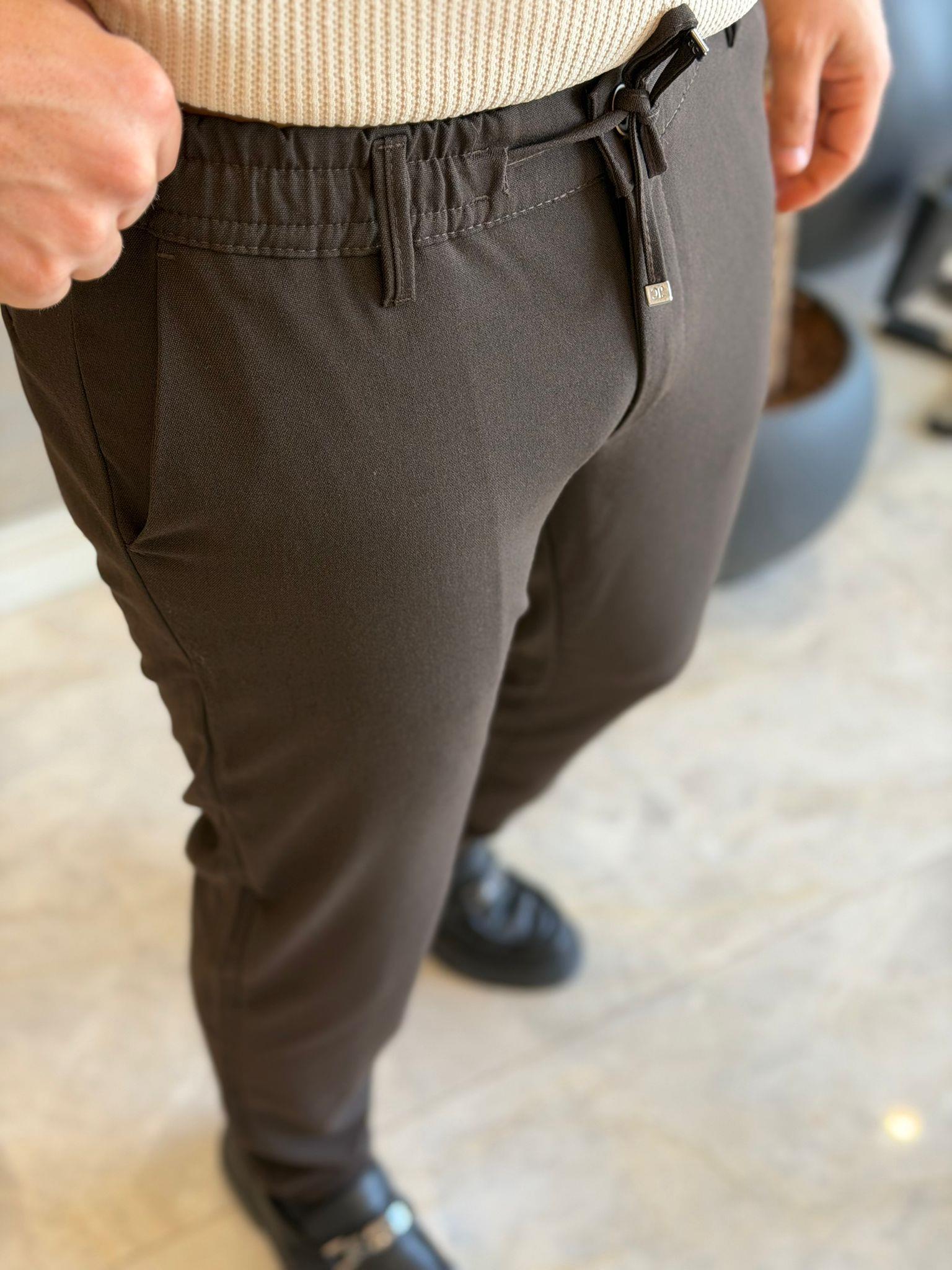 Erkek Slim Fit Beli Lastik ve Bağcıklı Kumaş Pantolon Kahverengi Eca063
