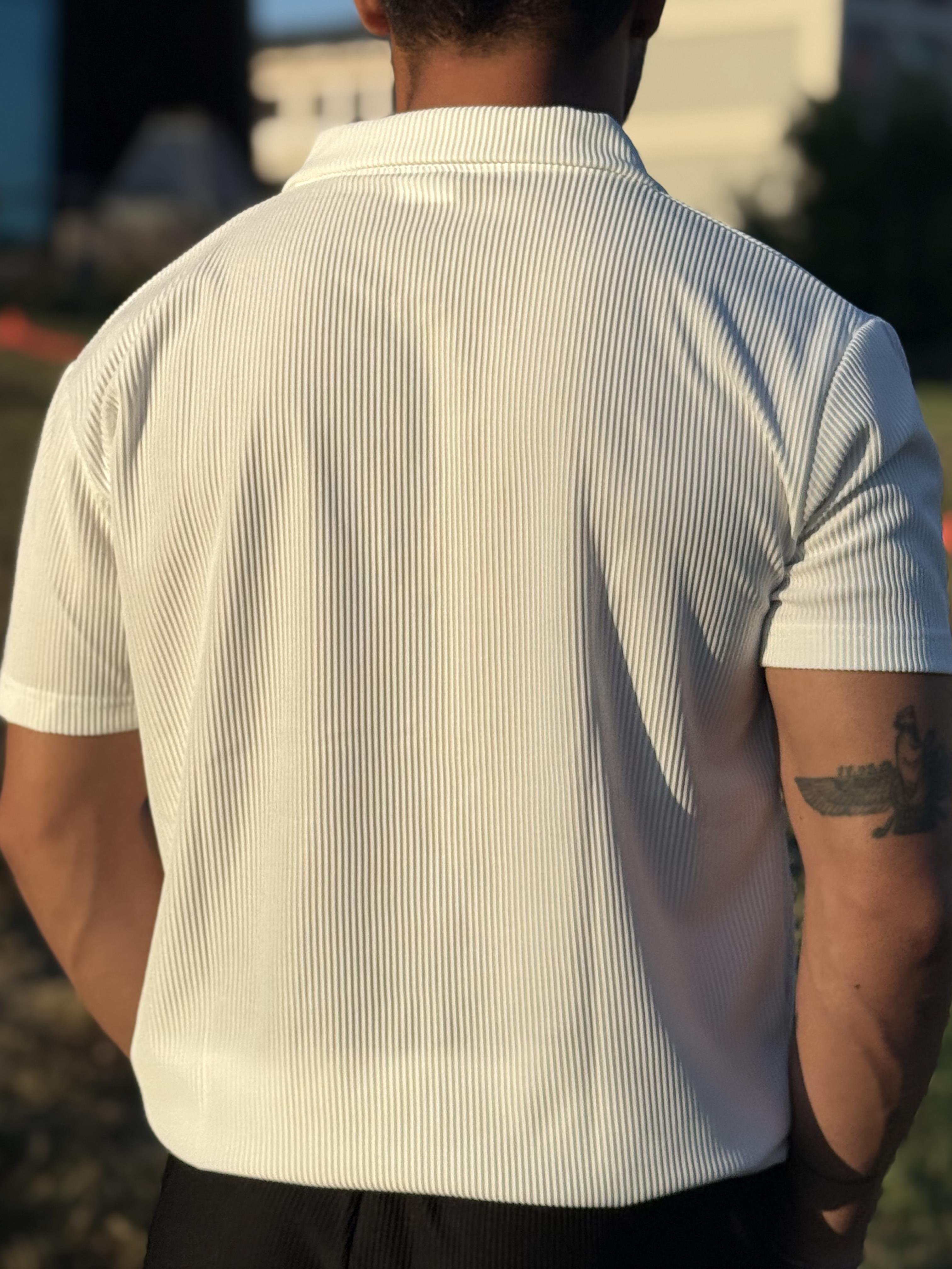 Beyaz Fermuarlı Polo Yaka T-Shirt