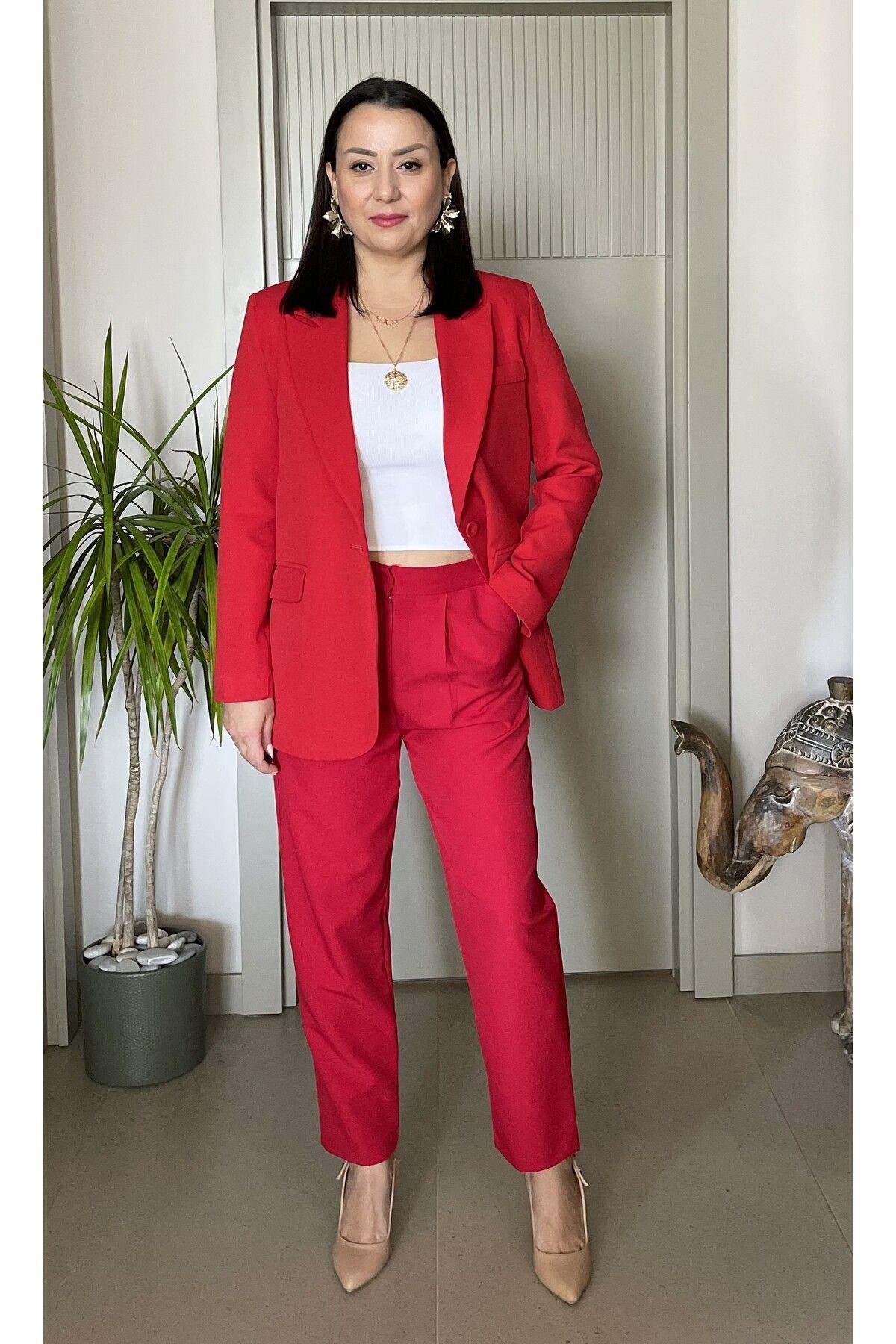 HAVUÇ MODEL BELİ LASTİKLİ YÜKSEK BEL CEPLİ PANTOLON
