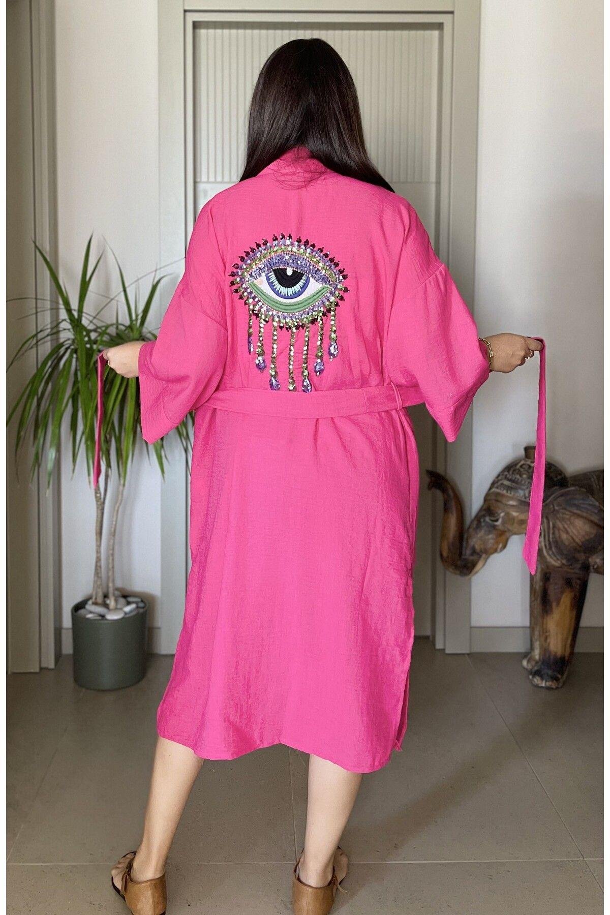 Nakış ve Payet İşlemeli Parlak Göz Detaylı Keten Kimono / Kaftan Yırtmaçlı ve Beli Kuşaklı