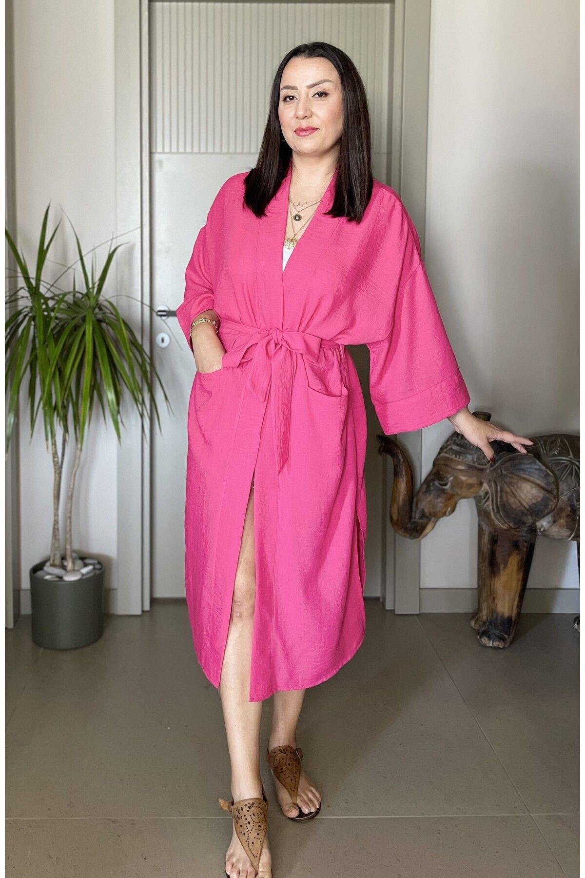 Nakış ve Payet İşlemeli Parlak Göz Detaylı Keten Kimono / Kaftan Yırtmaçlı ve Beli Kuşaklı