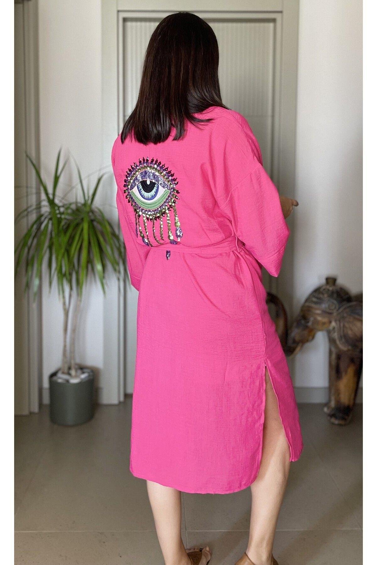 Nakış ve Payet İşlemeli Parlak Göz Detaylı Keten Kimono / Kaftan Yırtmaçlı ve Beli Kuşaklı