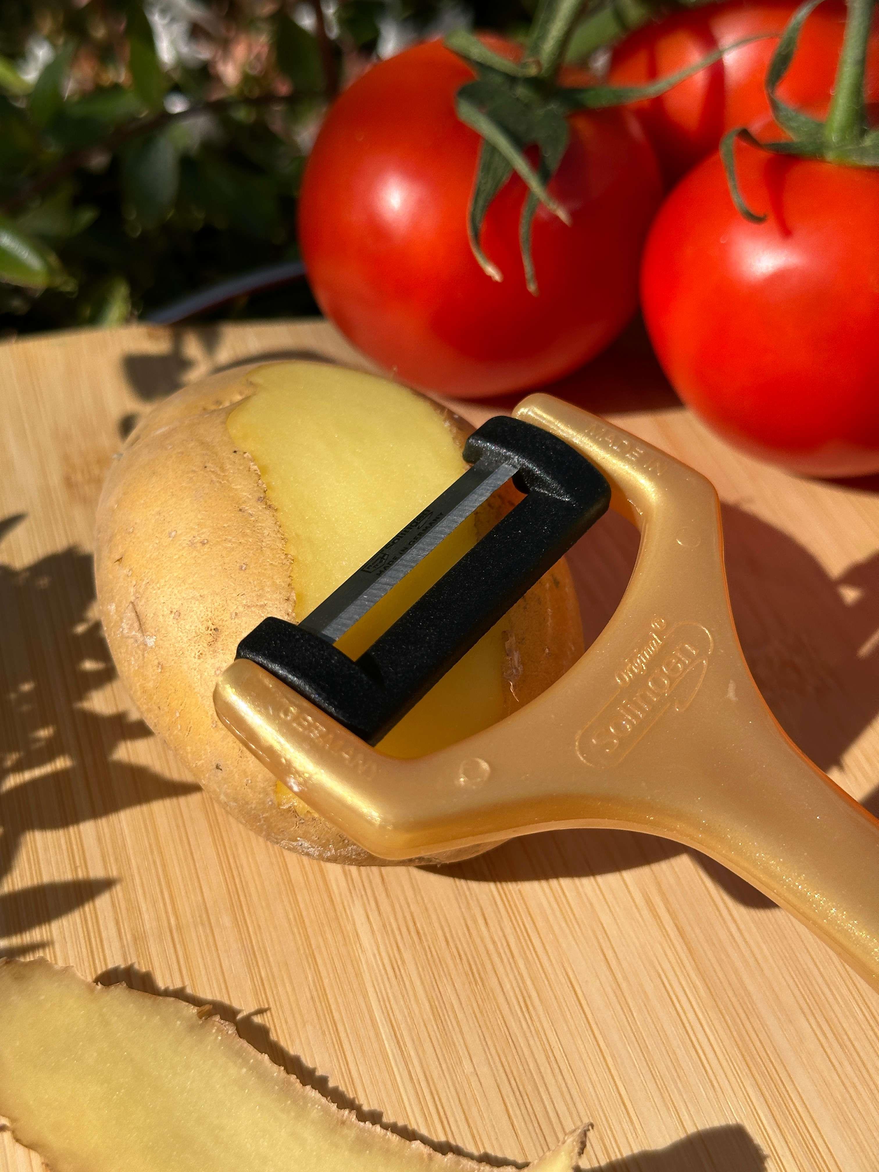 Solingen Pırıltılı Sarı/Gold Sapan Soyacak – Paslanmaz Alman Çeliği, Ergonomik Sap, Yüksek Keskinlik