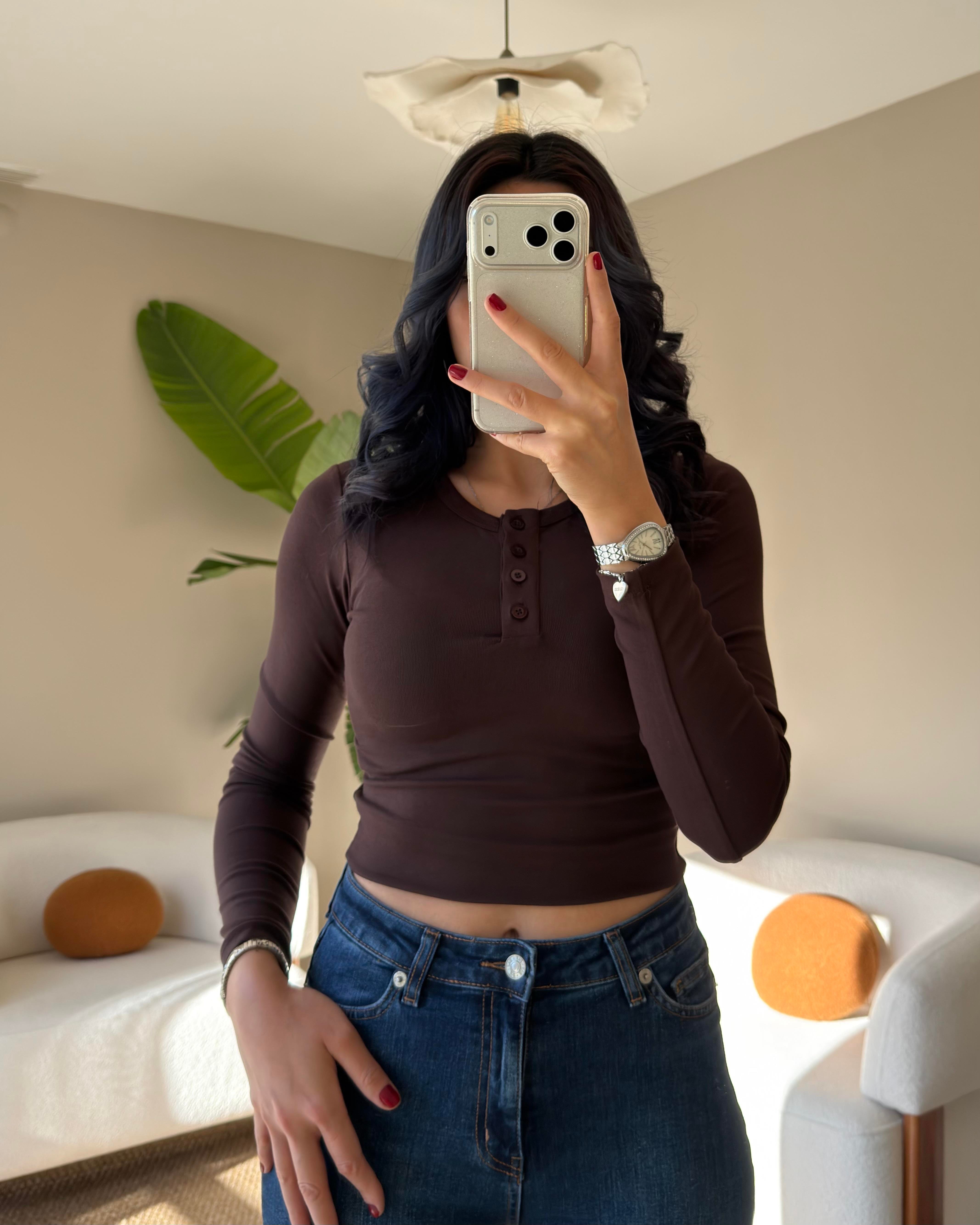 KAHVE BİSİKLET YAKA DÜĞMELİ BLUZ