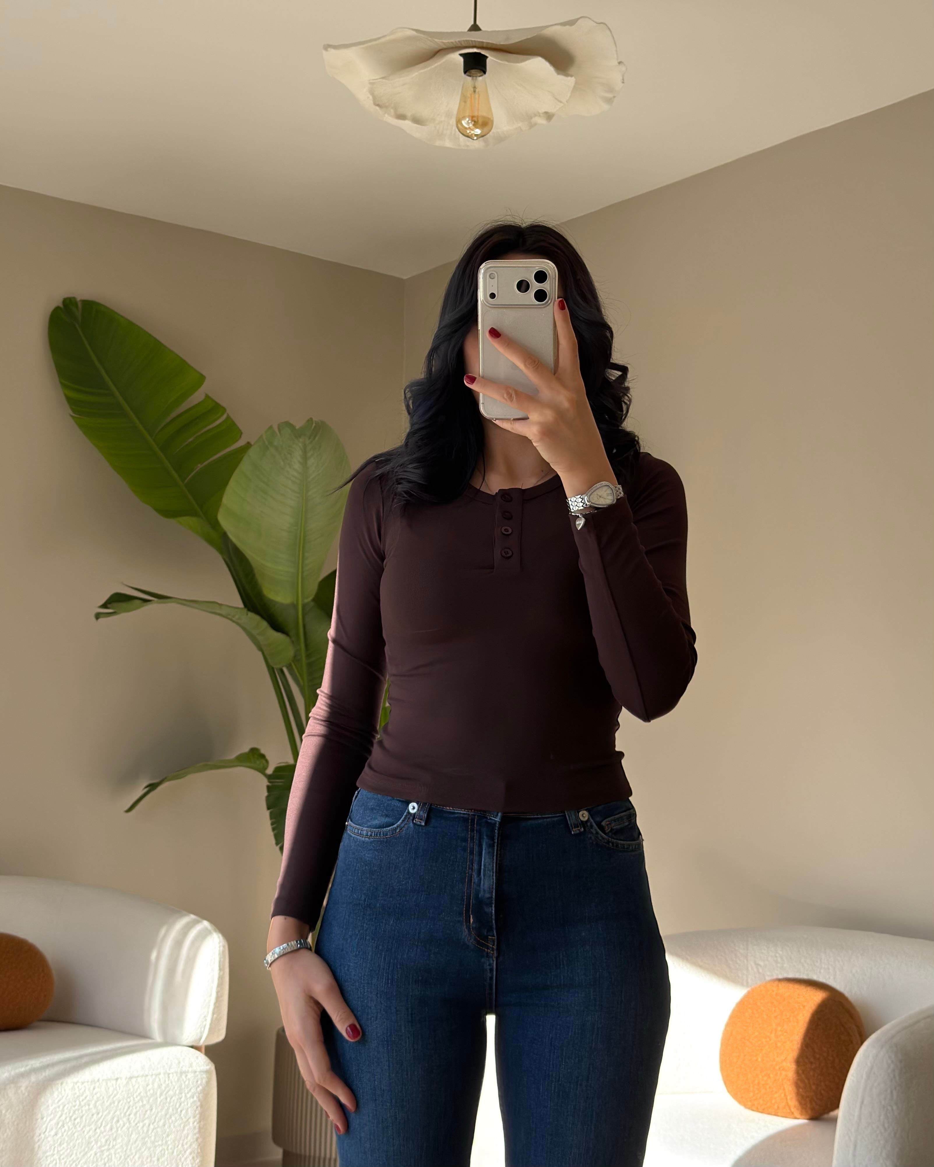 KAHVE BİSİKLET YAKA DÜĞMELİ BLUZ