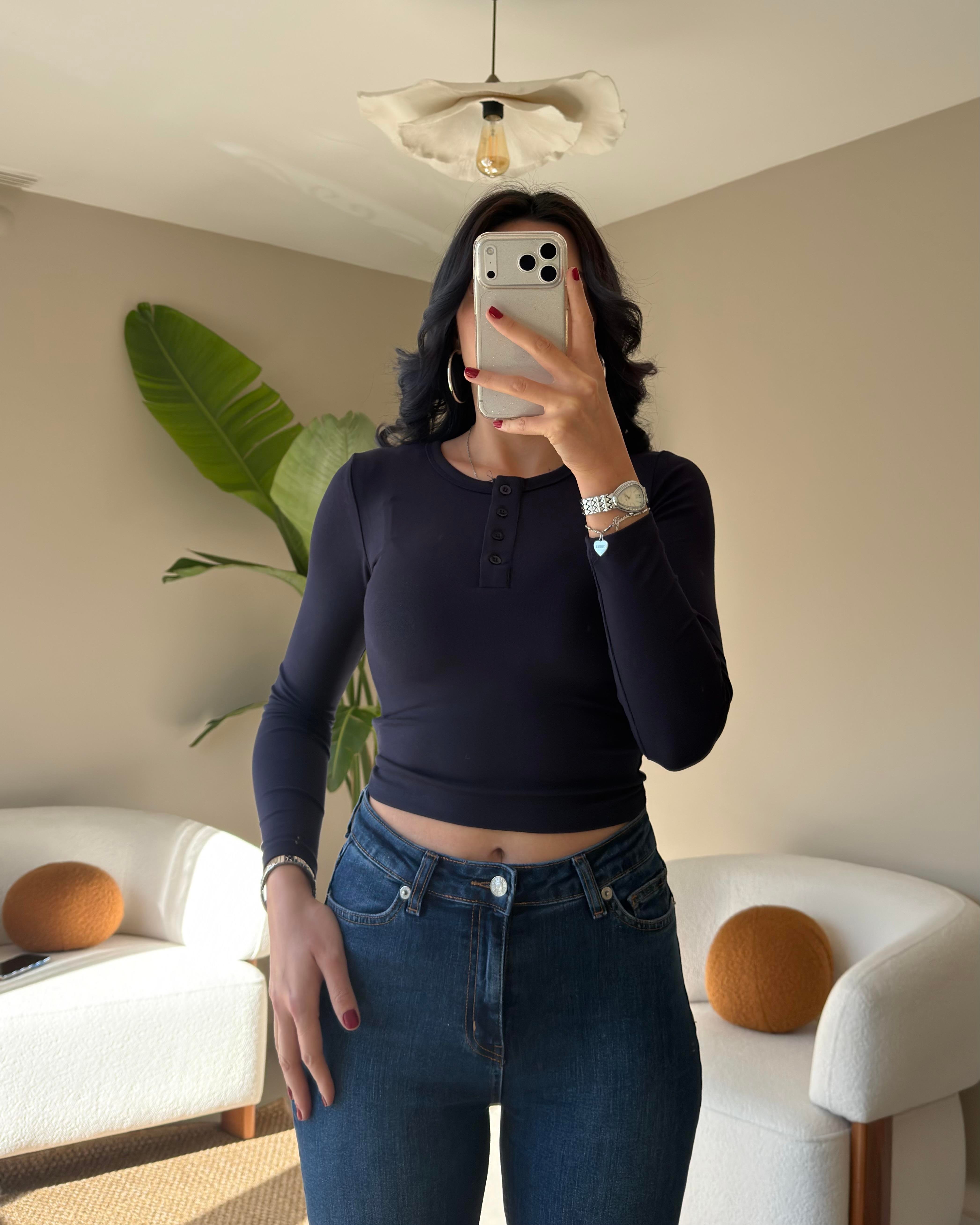 LACİVERT BİSİKLET YAKA DÜĞMELİ BLUZ