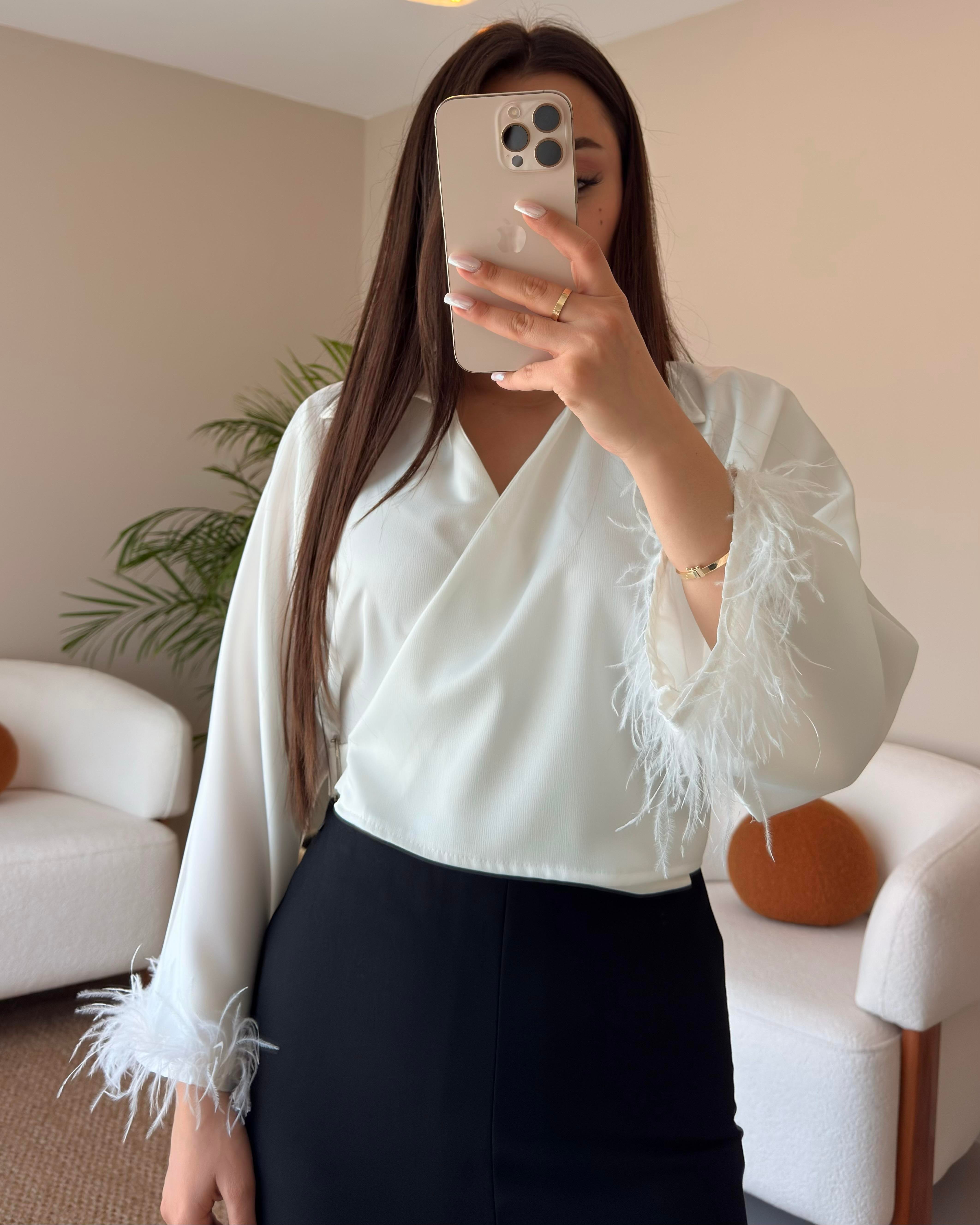 OTRİŞLİ BEYAZ SATEN GÖMLEK