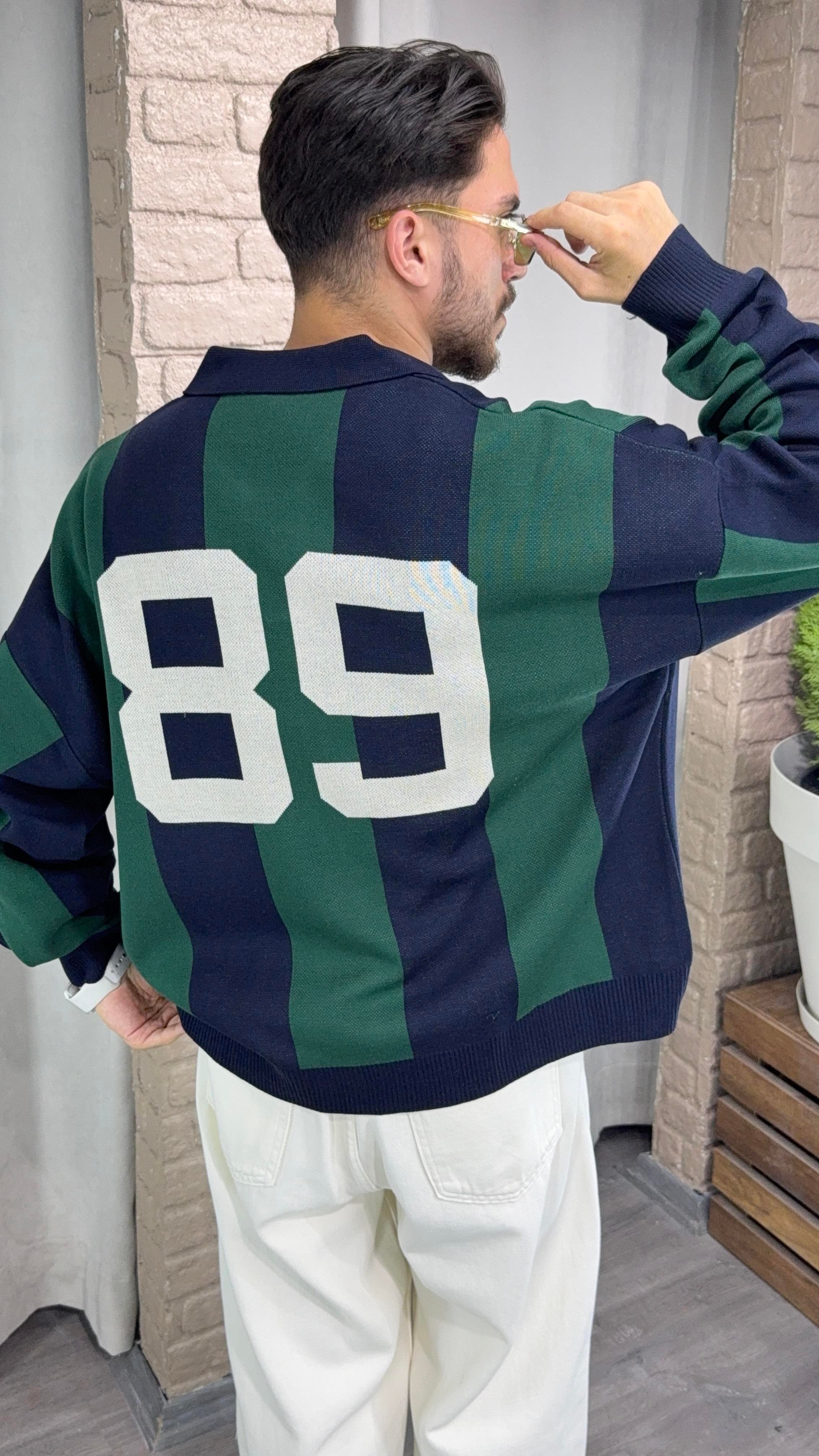 89 Yazılı Polo Yaka Oversize Kazak