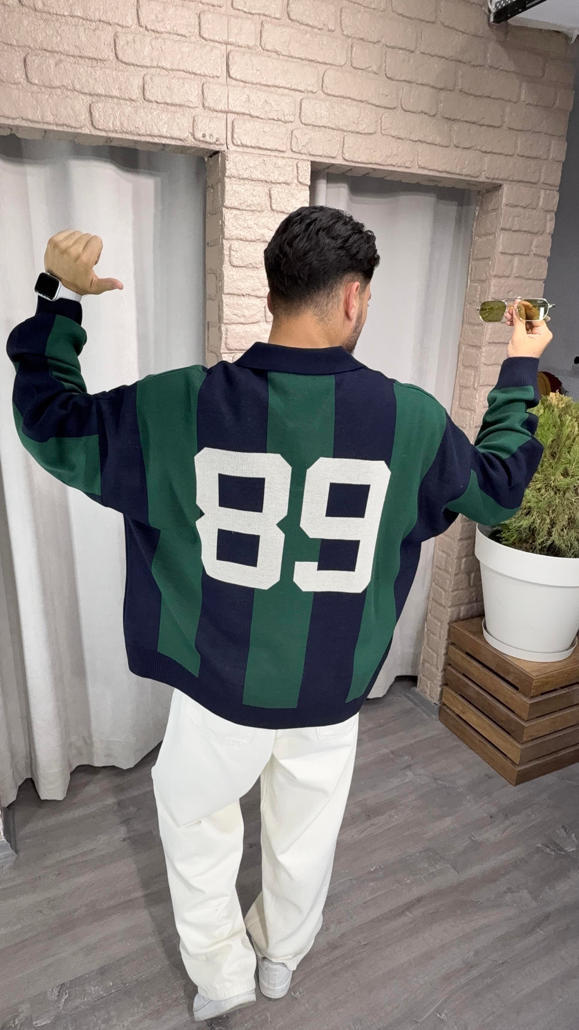 89 Yazılı Polo Yaka Oversize Kazak