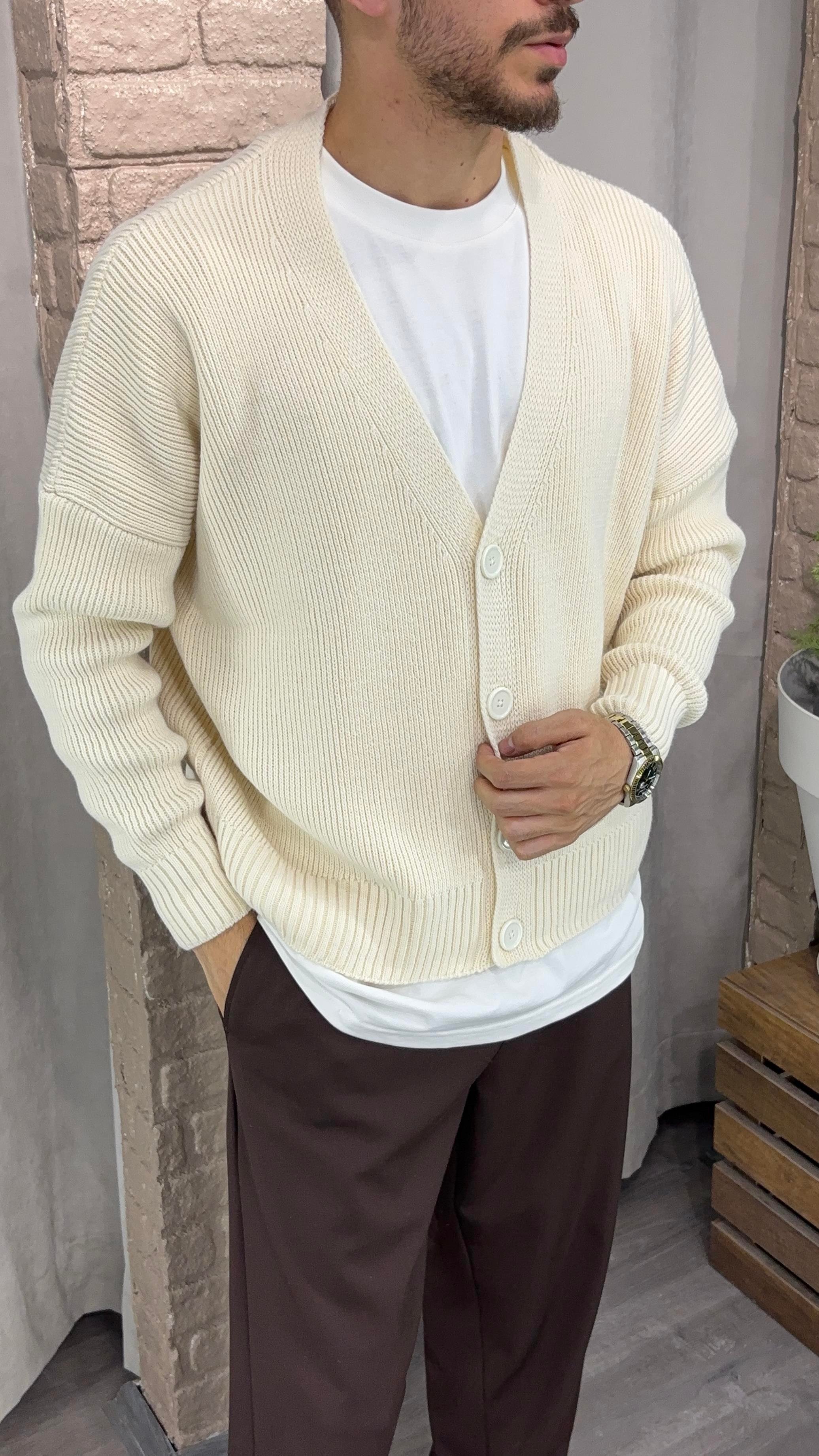 Düğmeli Oversize Hırka