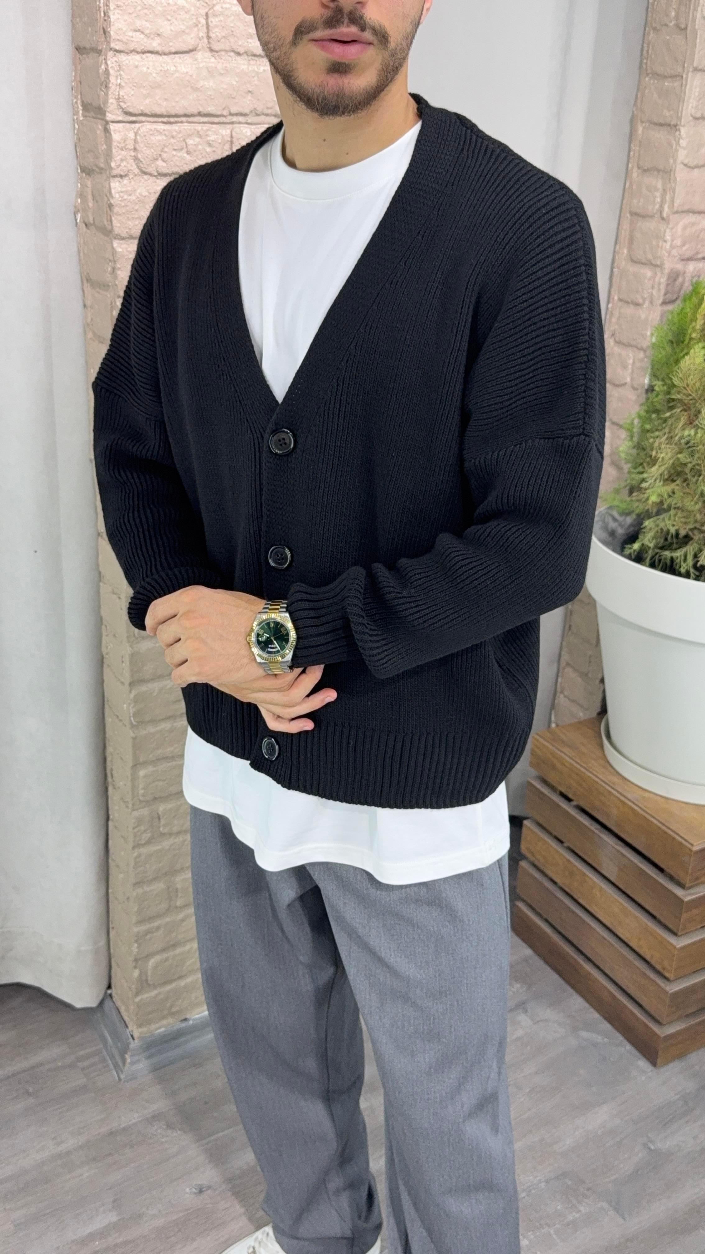Düğmeli Oversize Örme Hırka