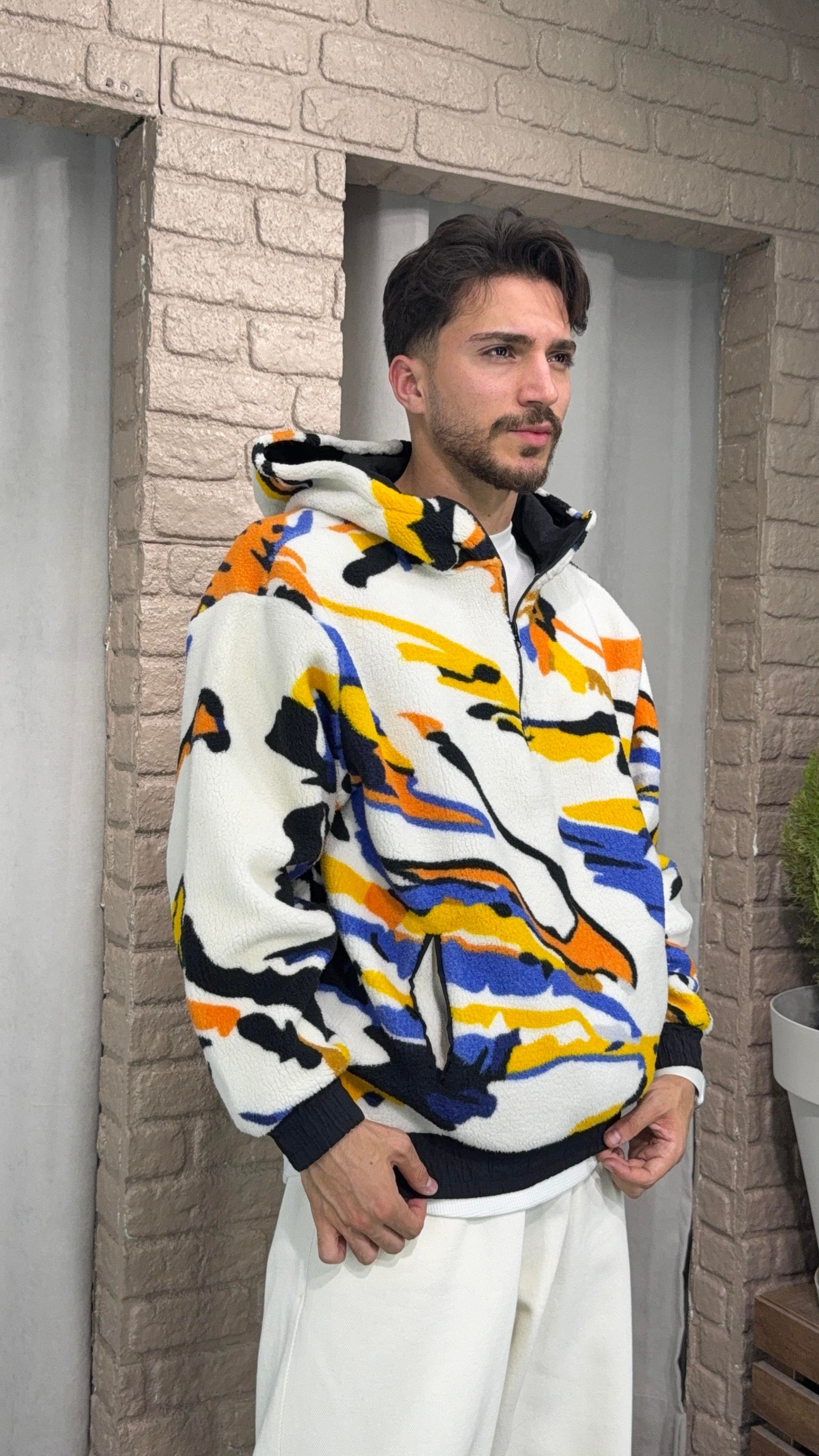 Kapüşonlu Renkli Peluş Sweatshirt