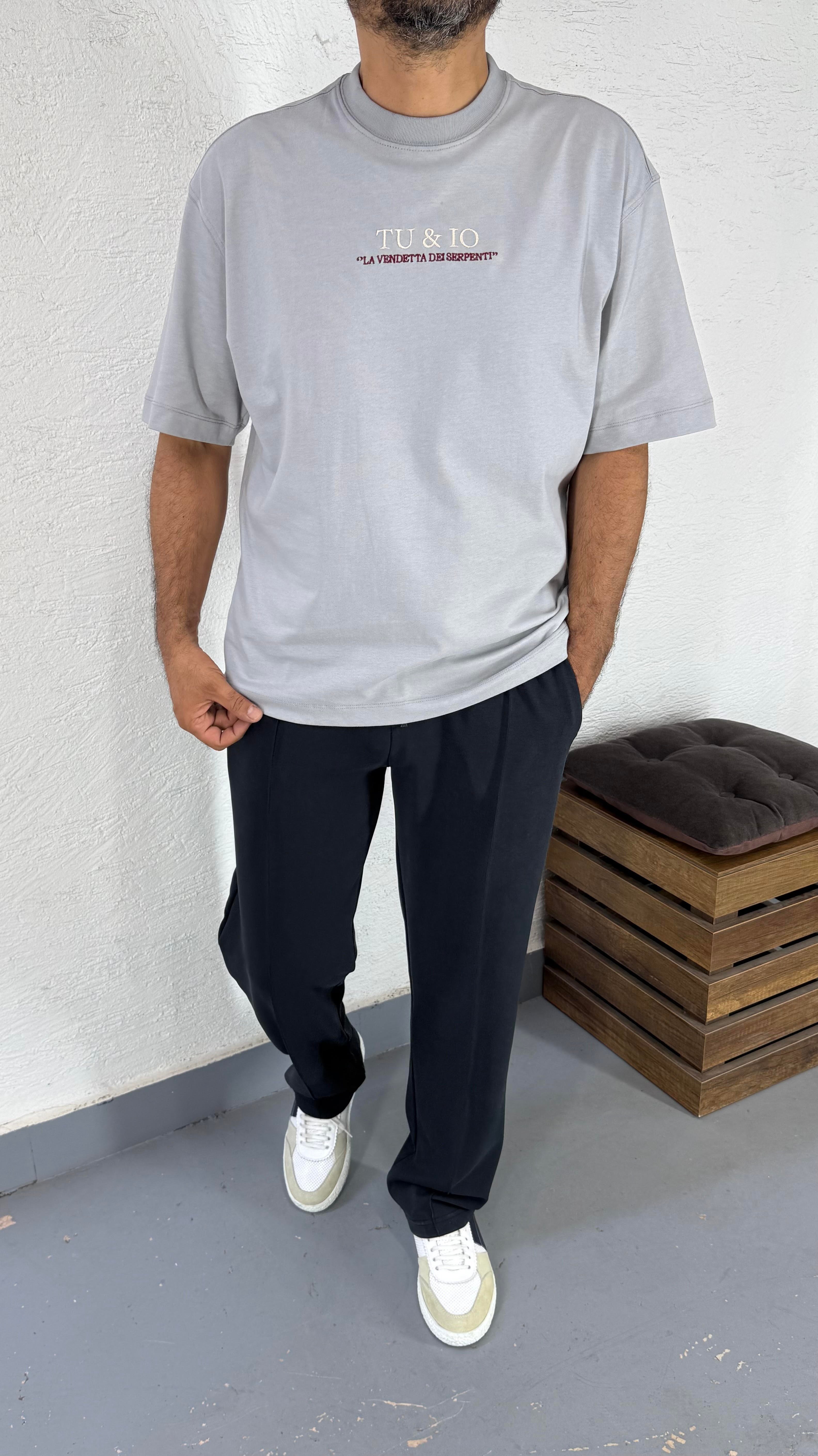 Nakış Baskı Detay Tshirt