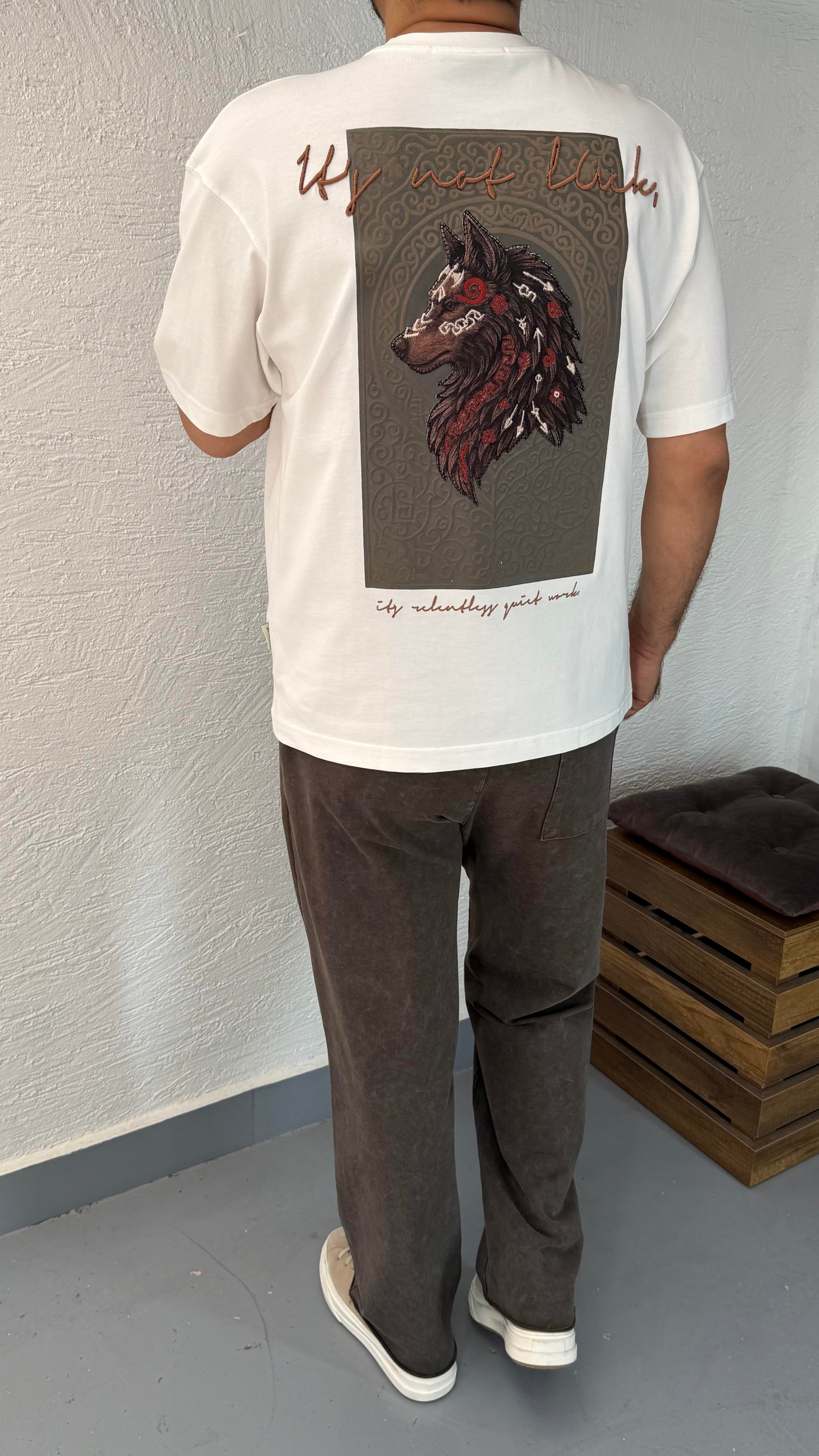 Nakış Ve Baskı Detay Tshirt