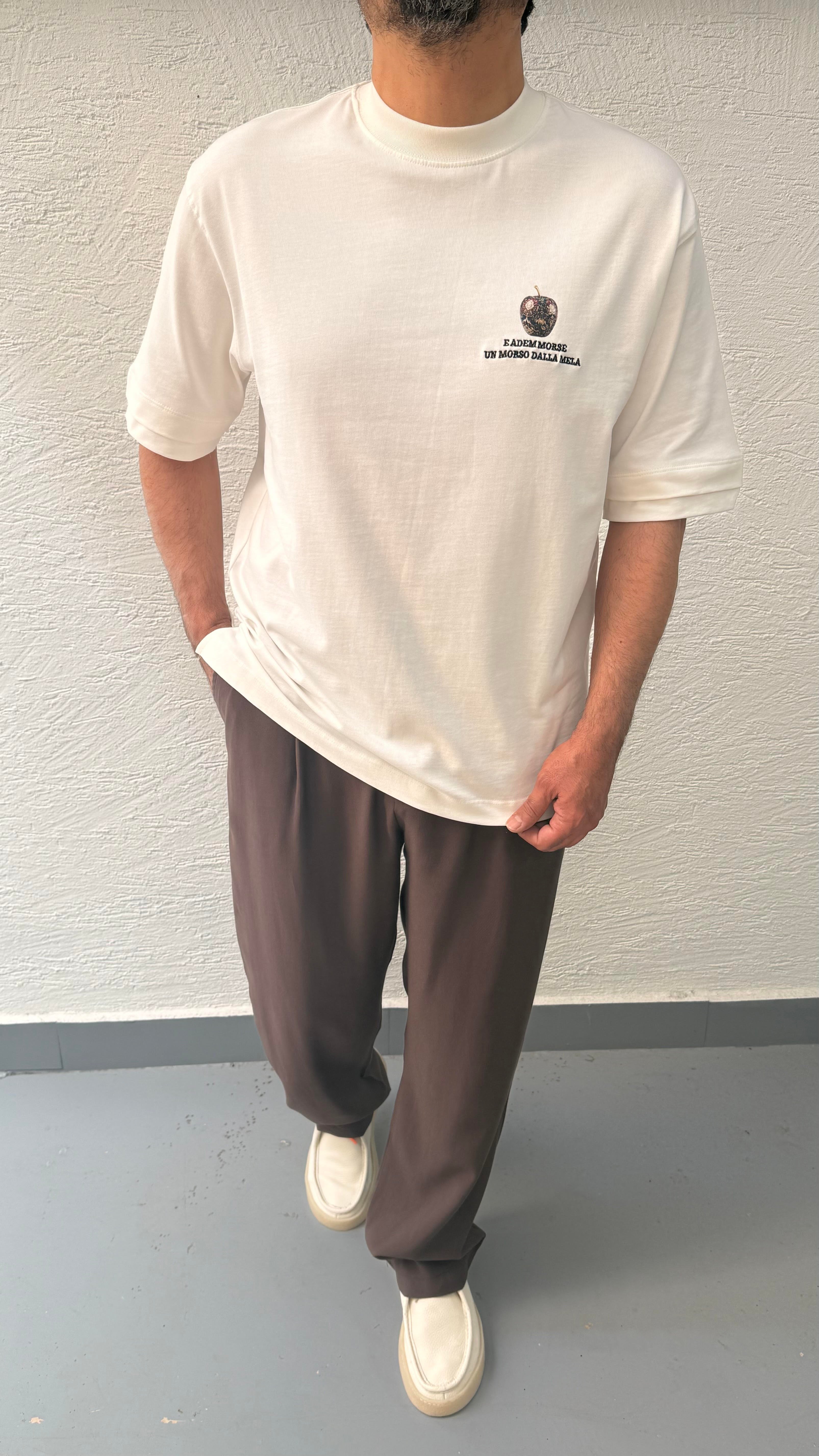 Oversize Baskı Ve Nakış Detay T-Shirt