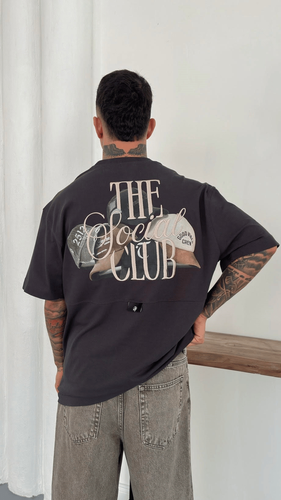 Oversize Baskı ve Nakışlı TShirt