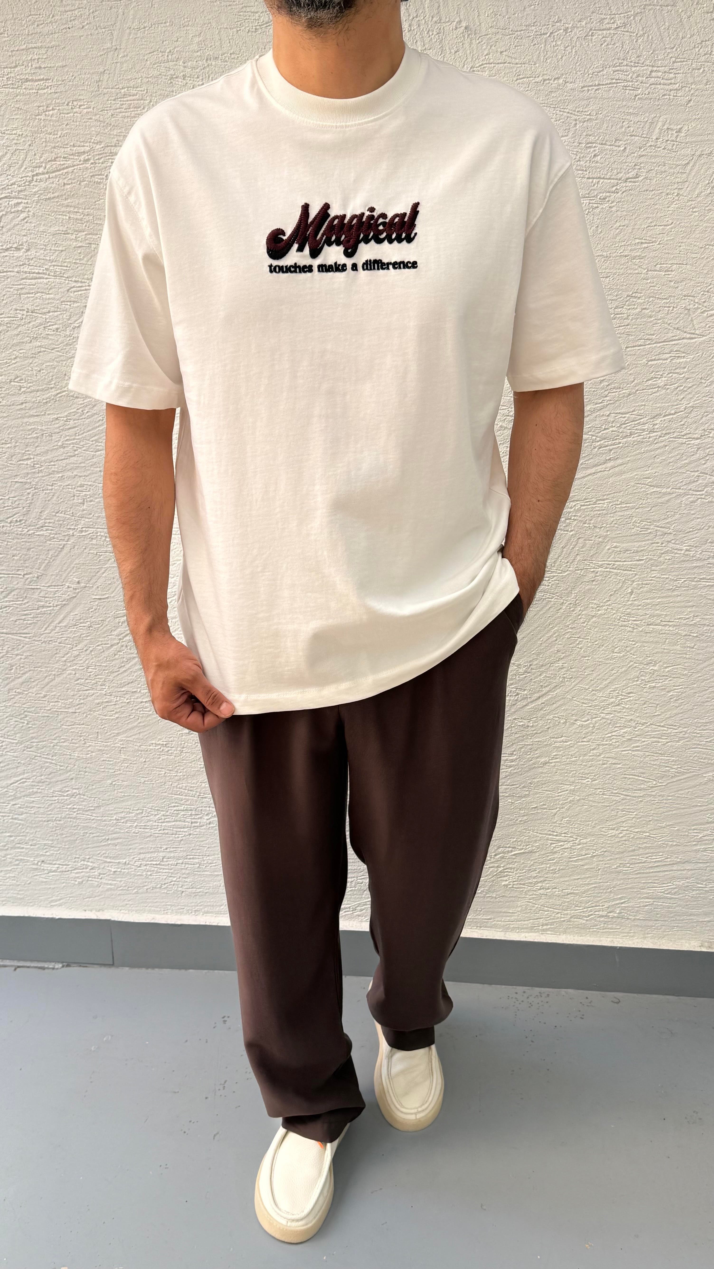 Oversize Nakış Ve Baskı Detay T-Shirt
