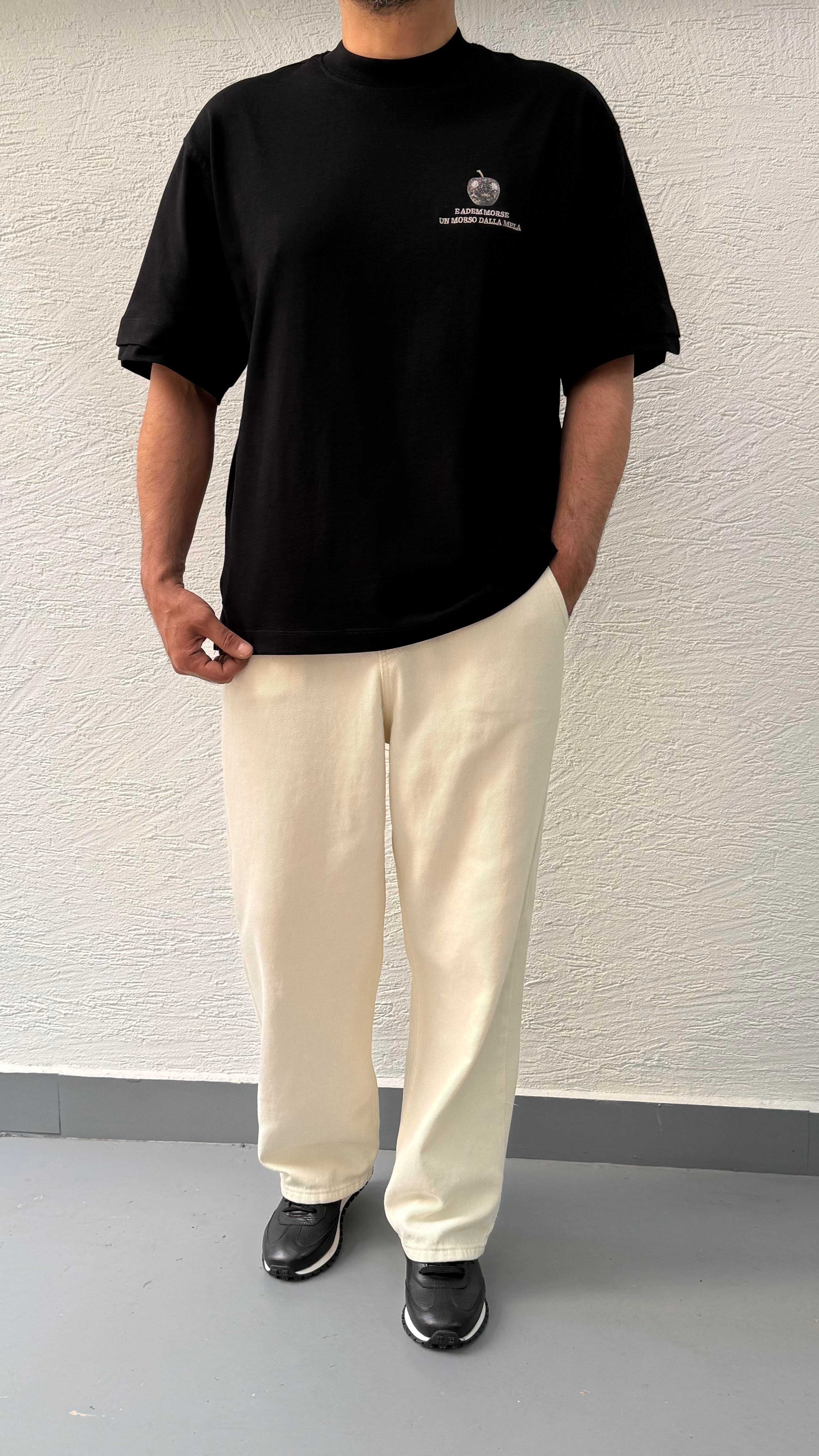 Oversize T-Shirt Baskı ve Nakış Detay