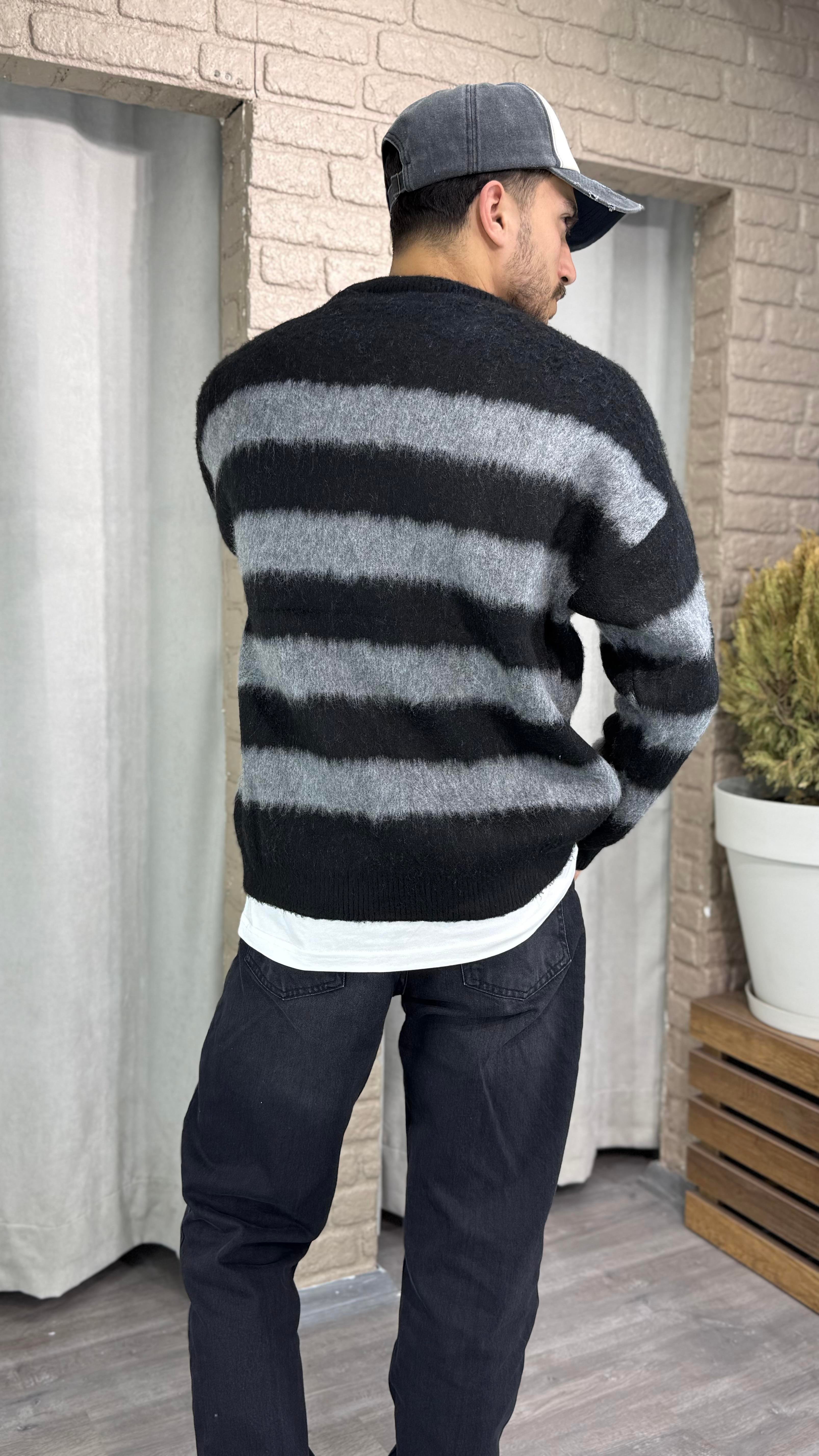 Oversize Yün Çizgili Kazak