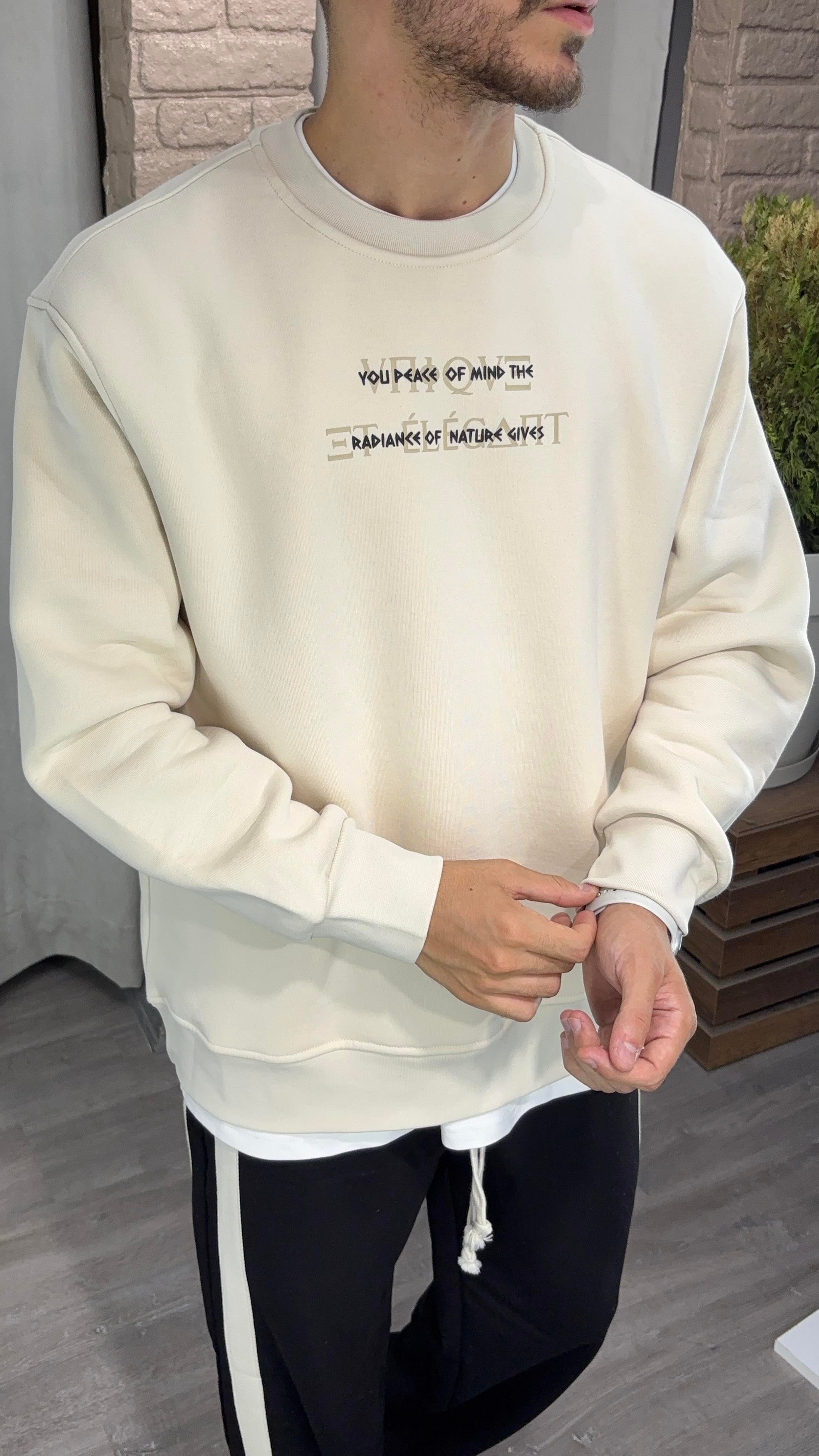 Sweatshirt
