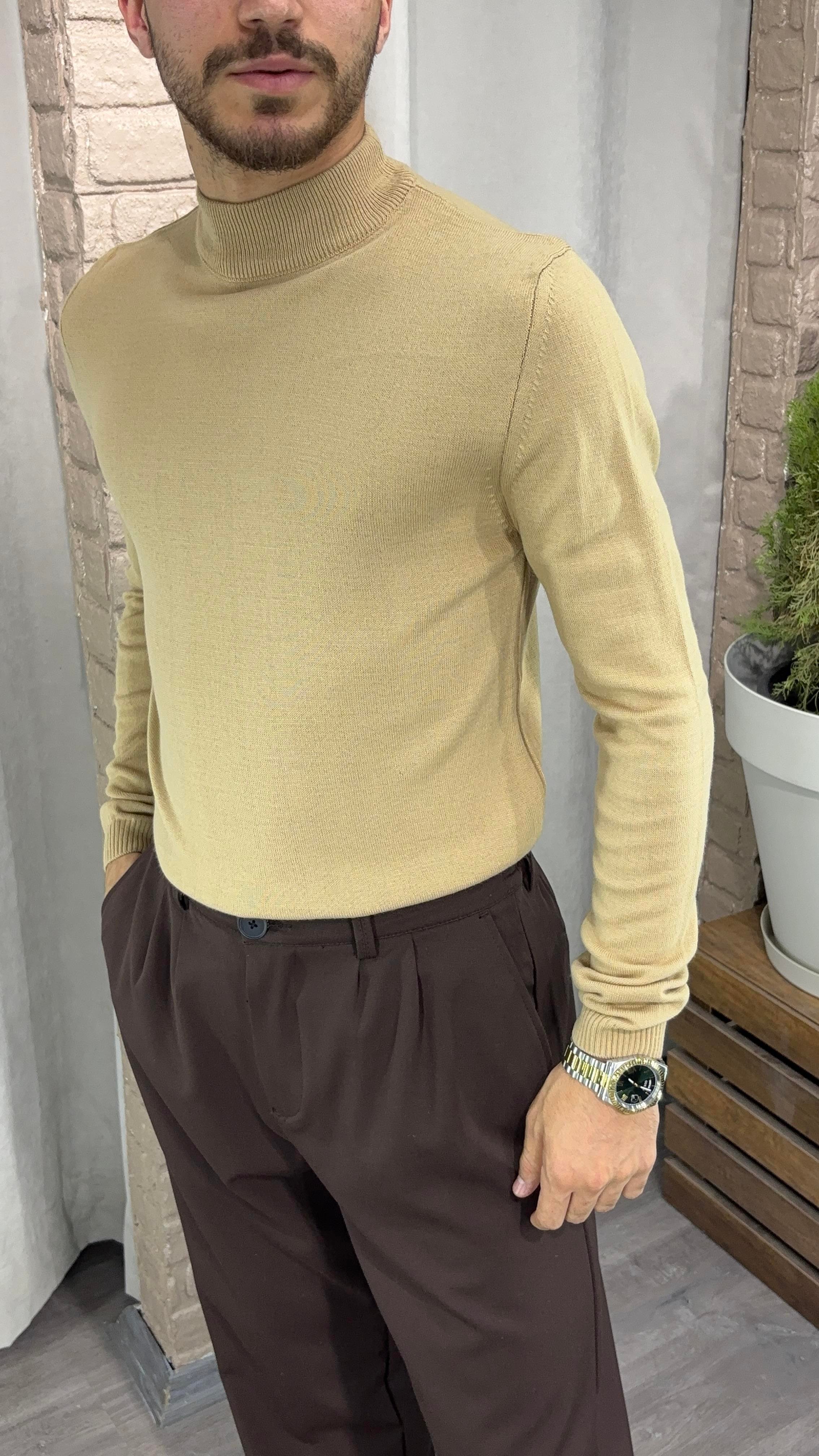 Yarım Boğazlı İnce Triko