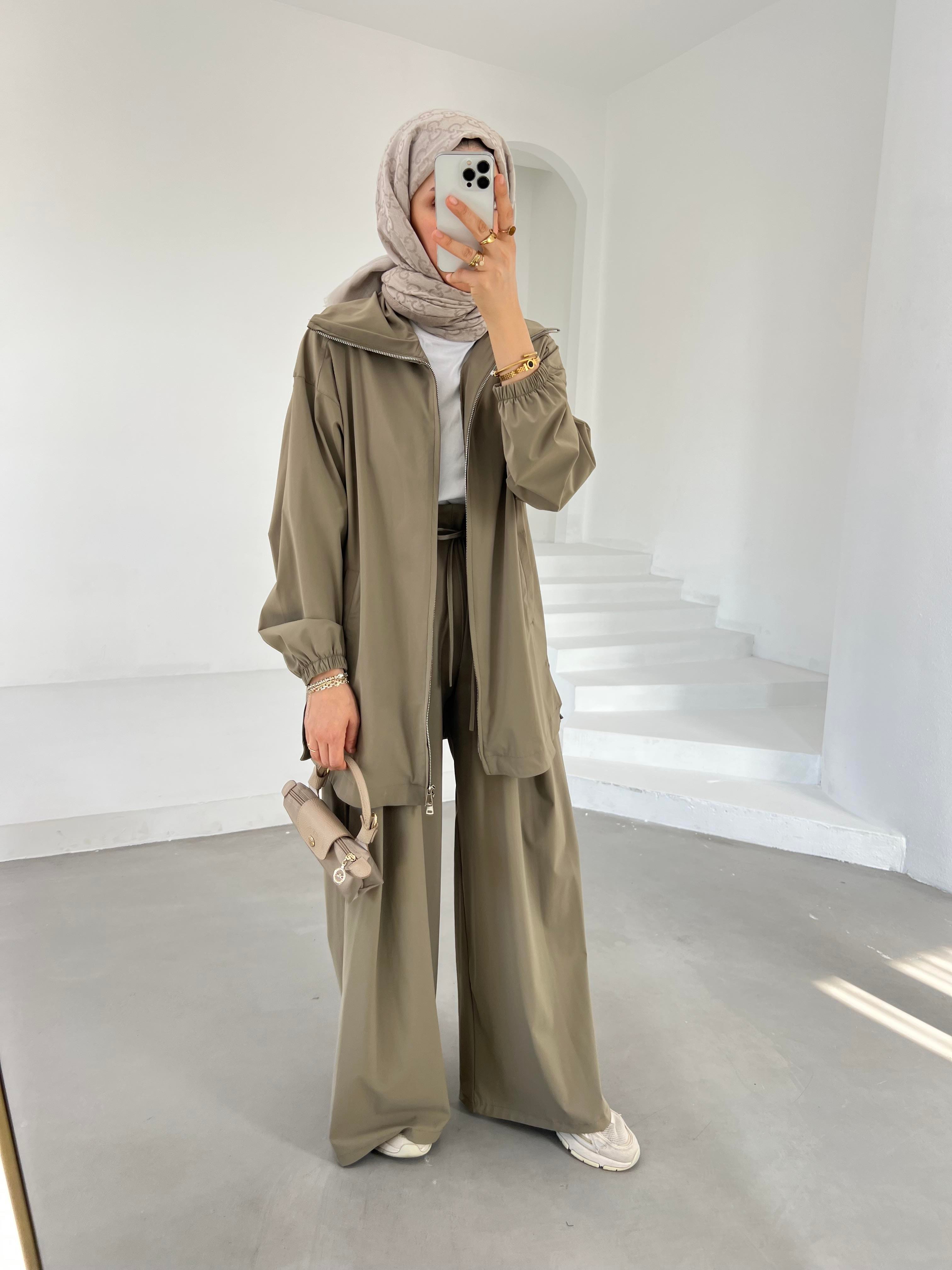 Lacivert Ala Takım