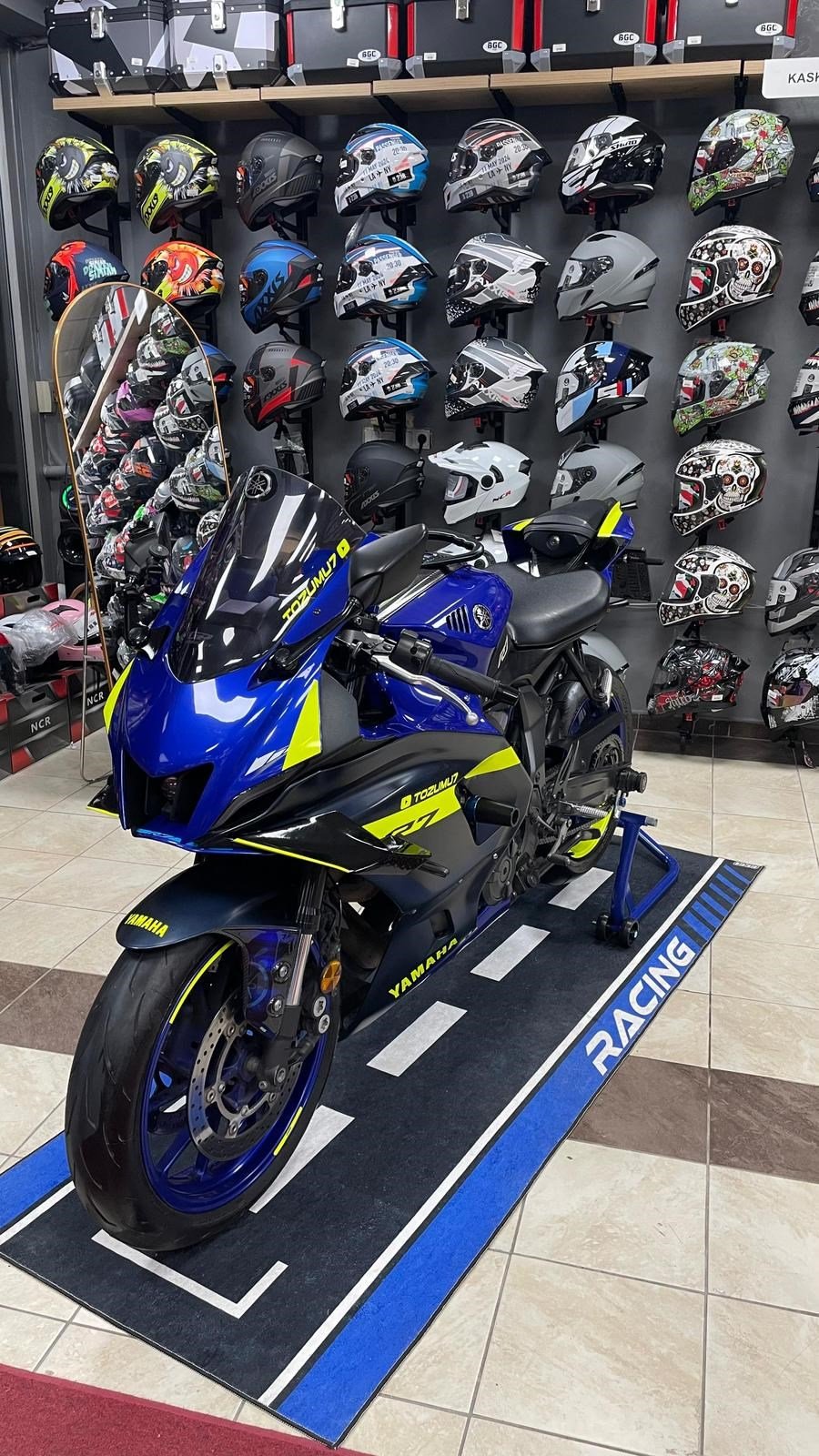 SVSTICKERWORKSYamaha R7 Neon Sarı Sticker Set 2021 - 2023Yamaha R7 Neon Sarı Sticker Set 2021 - 2023