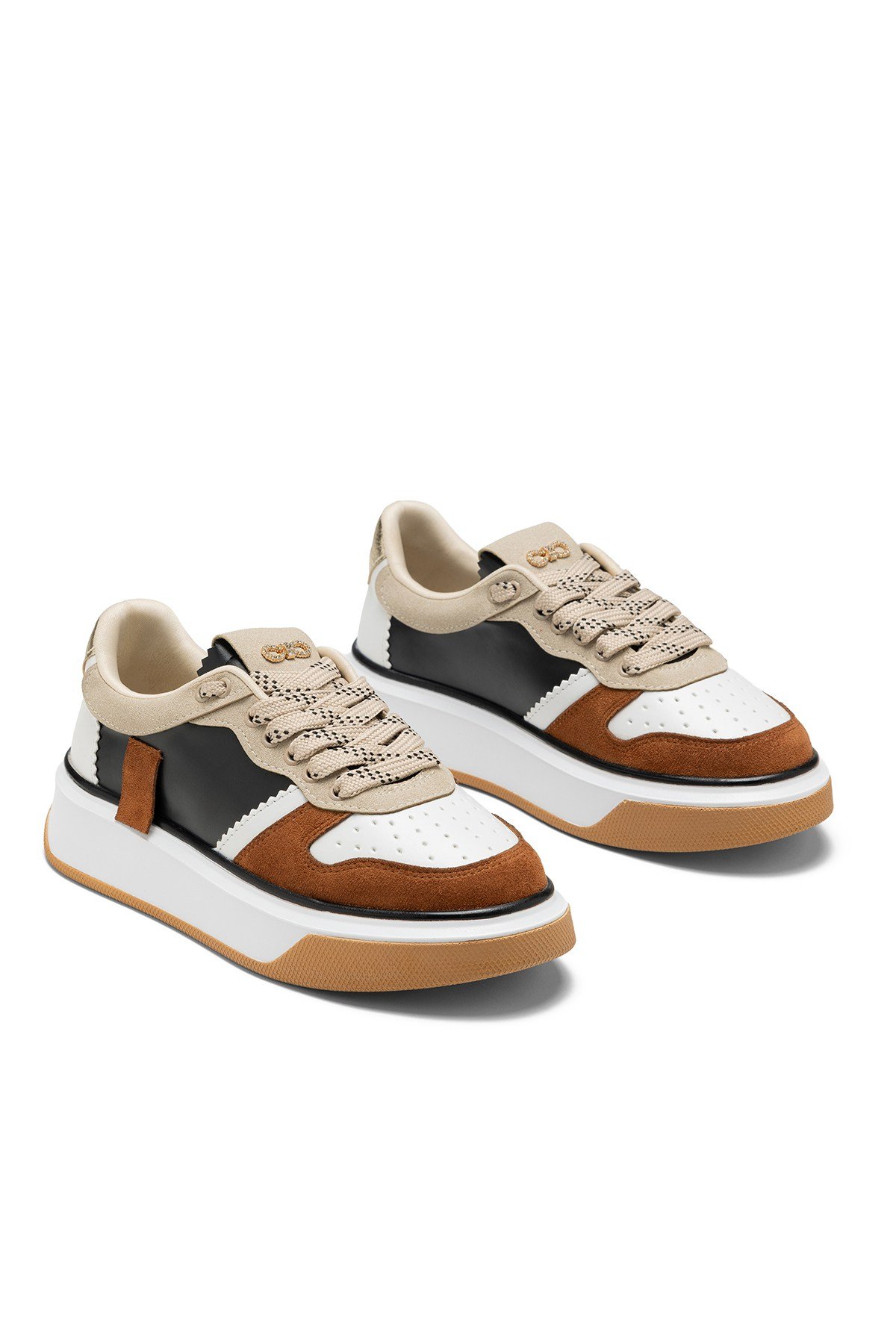 Kadın Çok Renkli Kalın Taban Bağcıklı Süet Garnili Sneaker Spor Ayakkabı