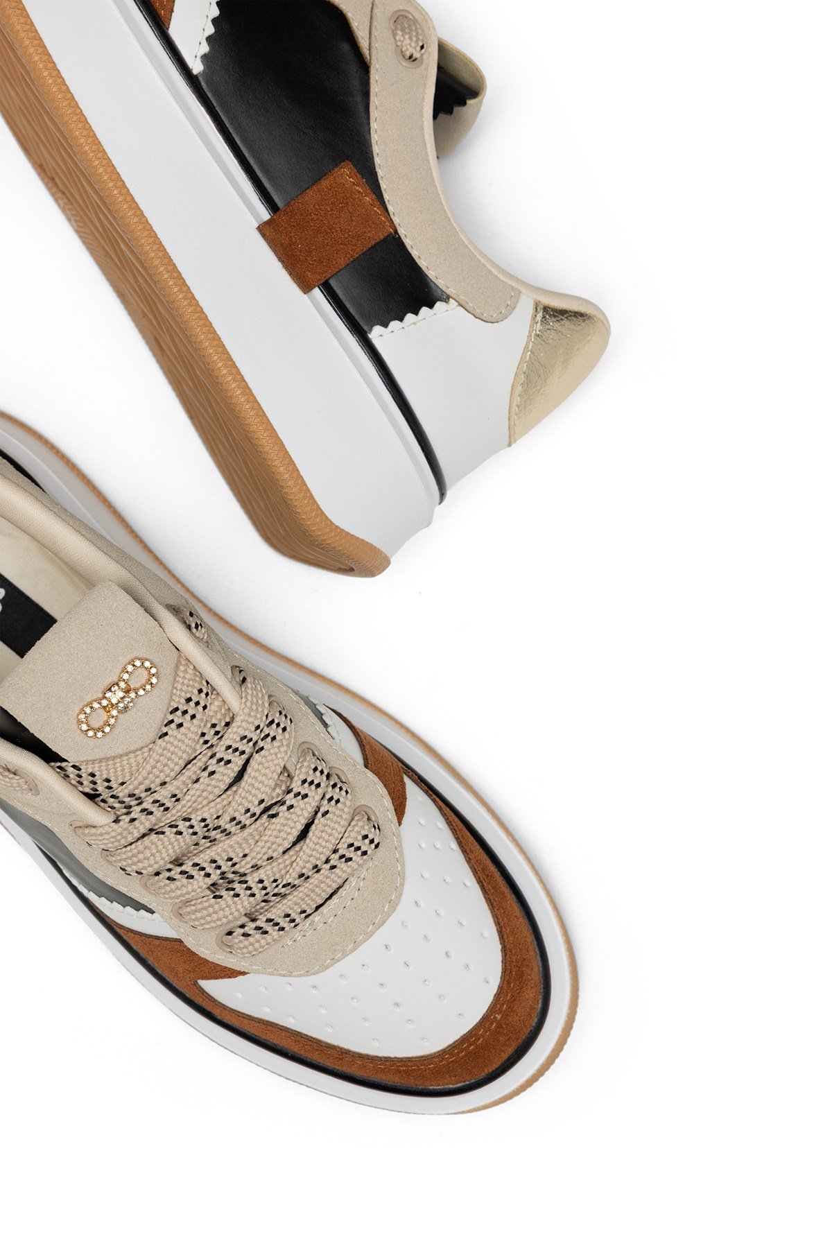 Kadın Çok Renkli Kalın Taban Bağcıklı Süet Garnili Sneaker Spor Ayakkabı