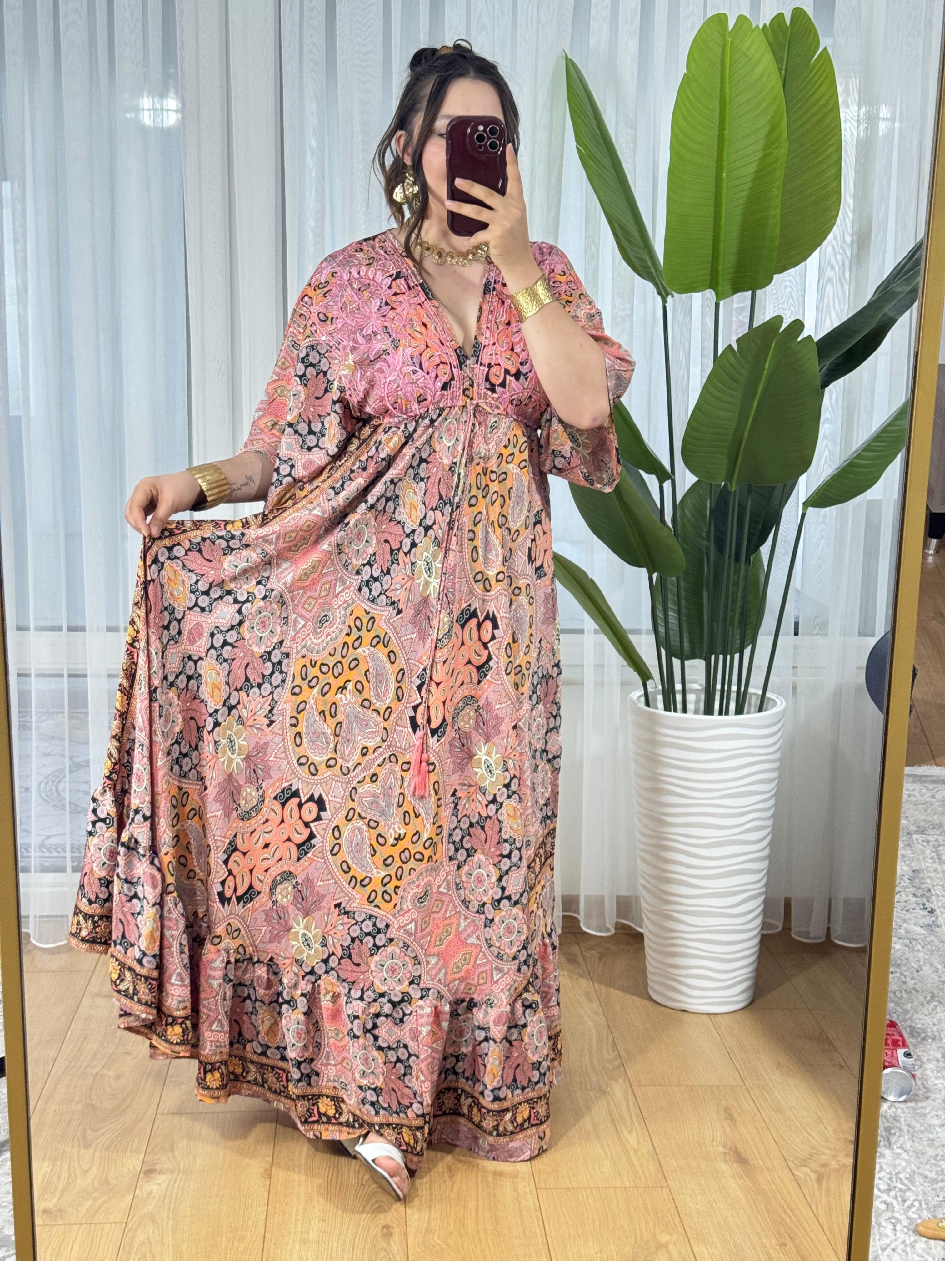 İpek Nakışlı Kaftan Elbise -31