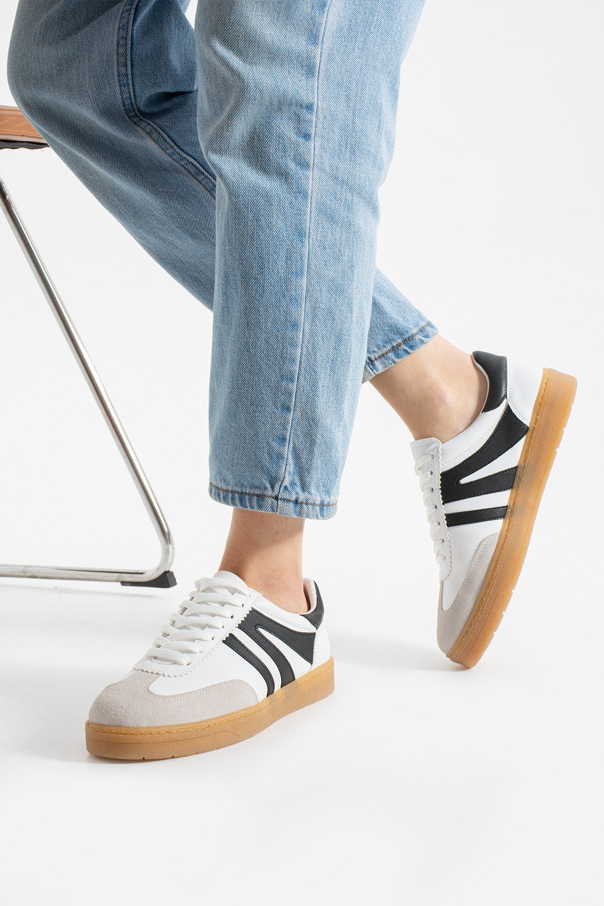 Kadın Sneaker Bağcıklı Rahat Düz Ortopedik Taban Günlük Spor Ayakkabı Beyaz