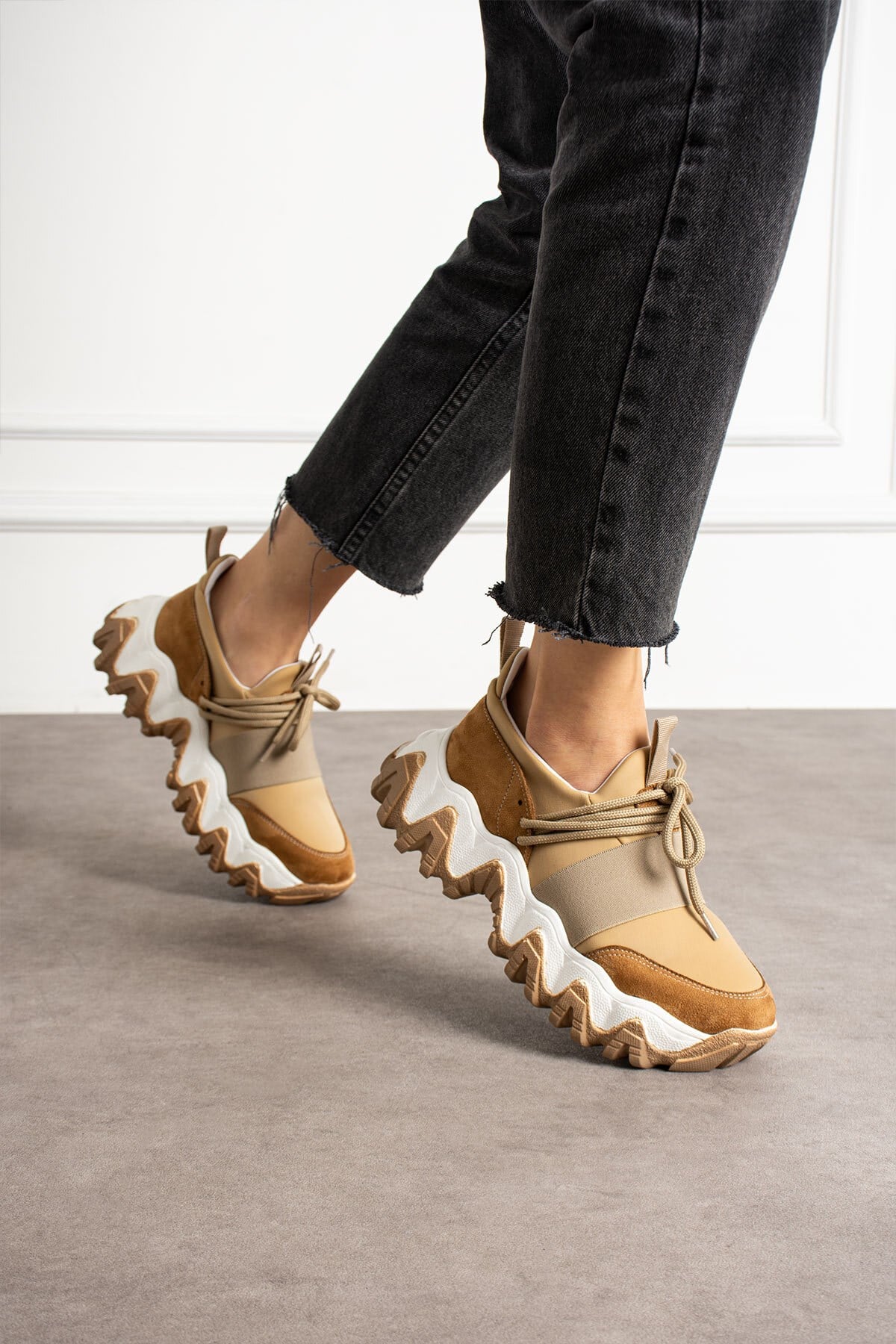 Kadın Ten Süet Sneaker