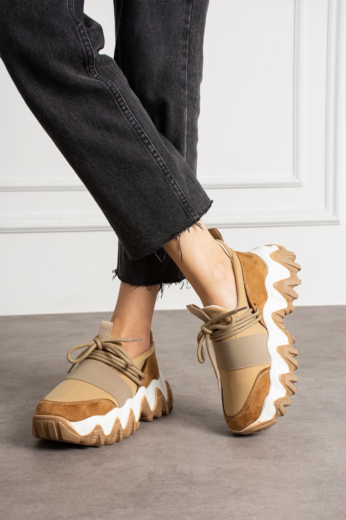 Kadın Ten Süet Sneaker