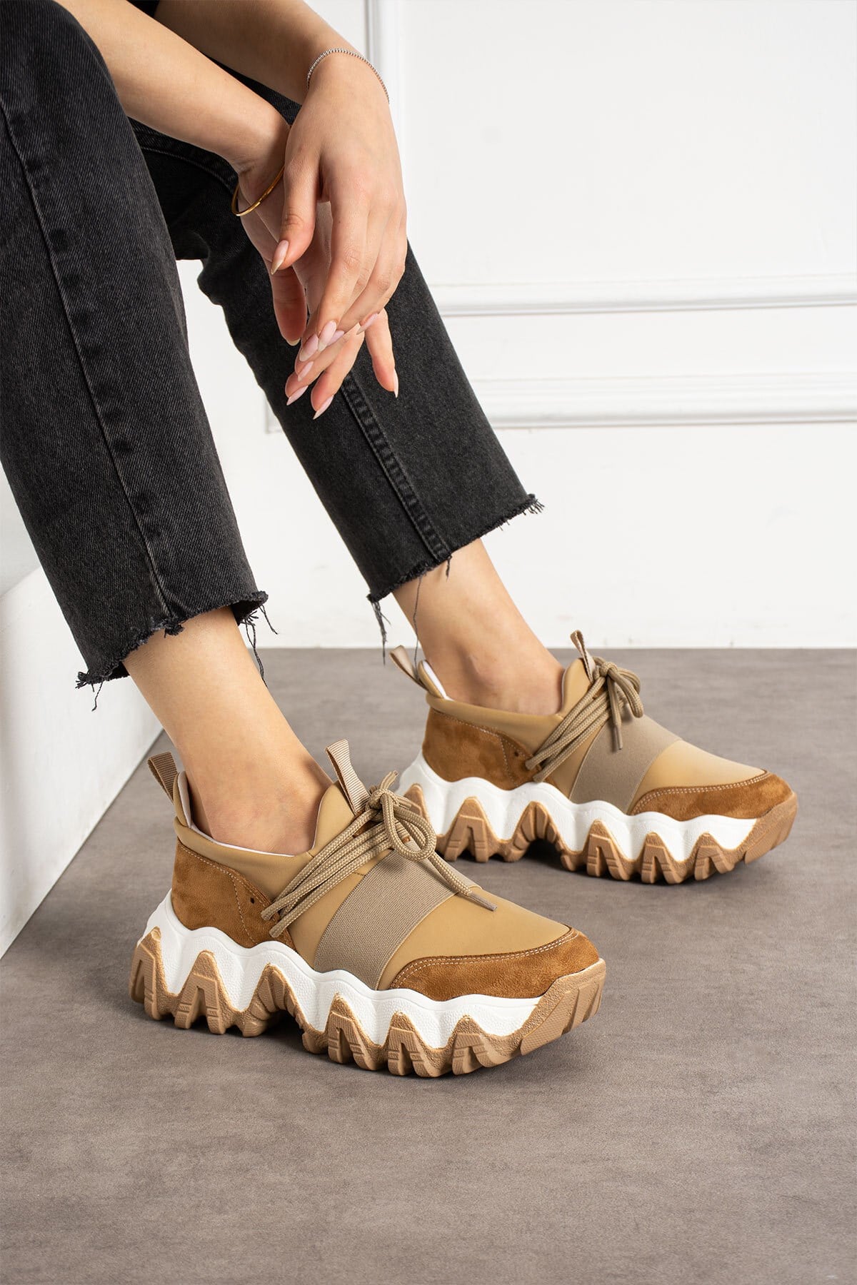 Kadın Ten Süet Sneaker