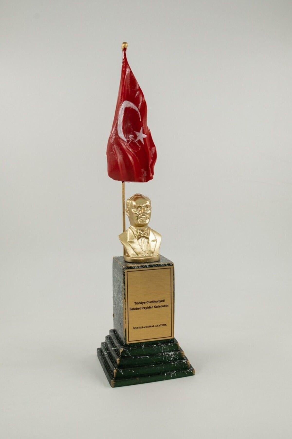 ataturk-bayrakli-bust-heykel-4dd2-4.jpg