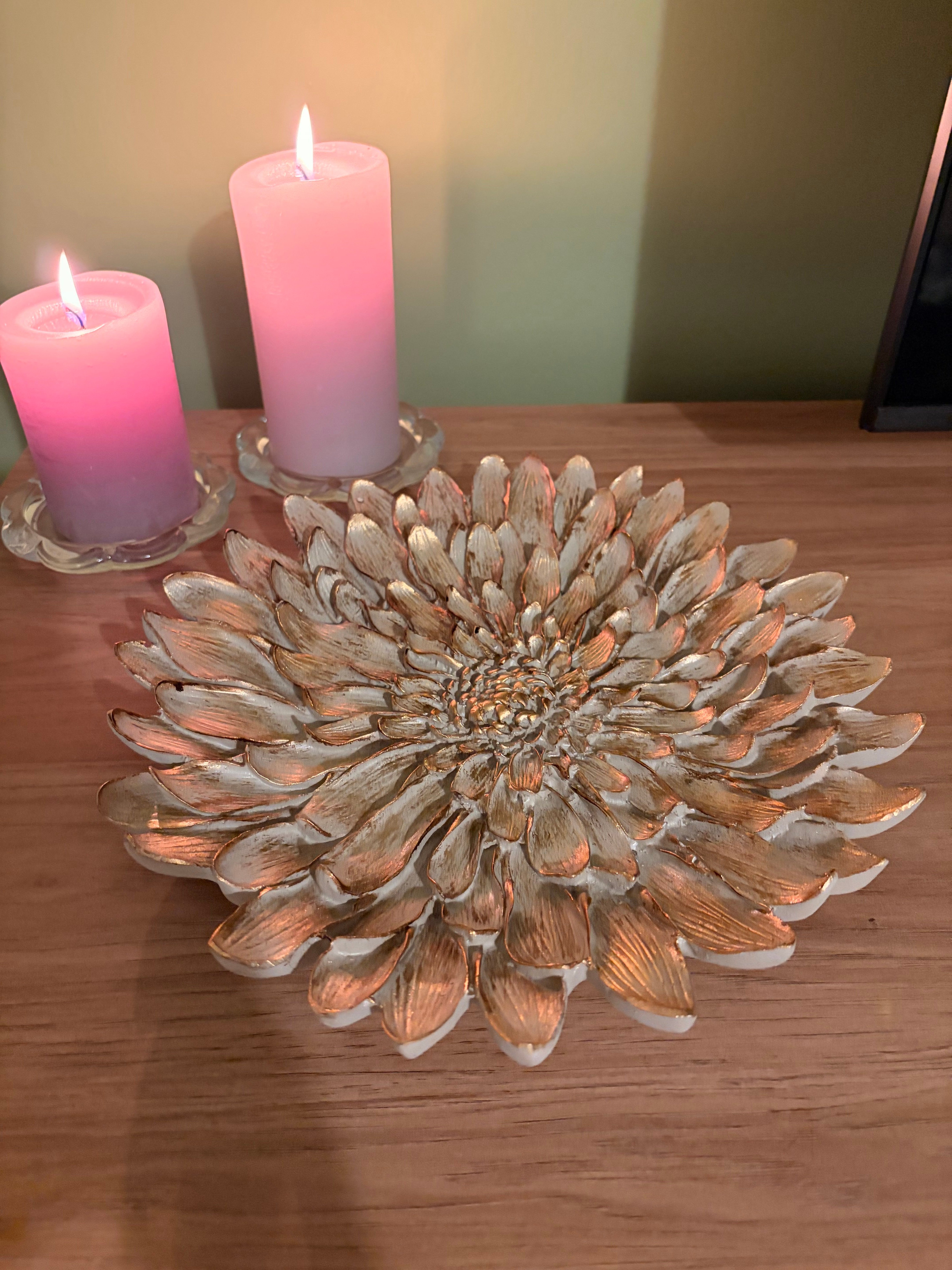 Dekoratif Çiçek Tabak / Sunumluk – Vizon & Altın Yaldız Eskitme (28 cm)   