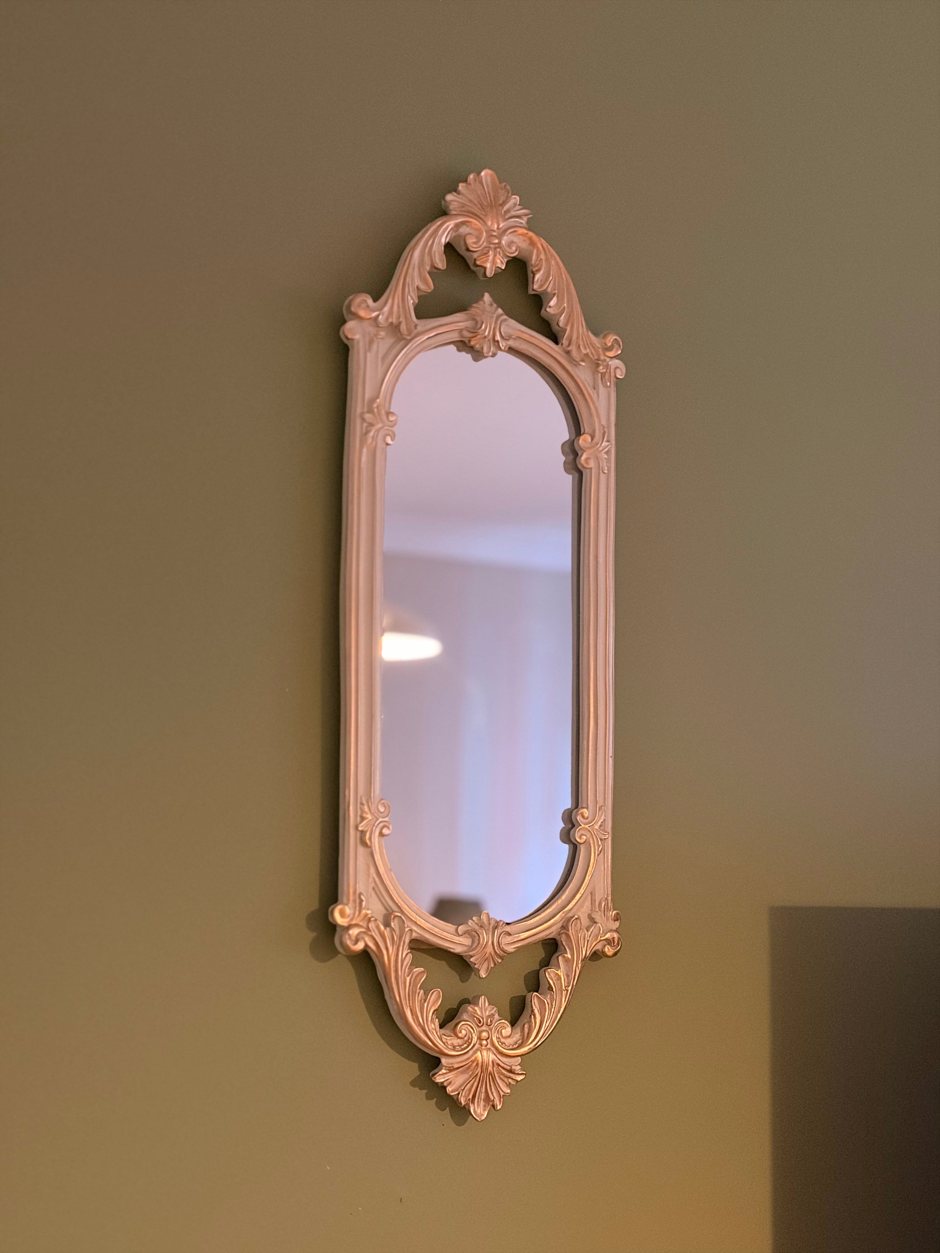 Kısa Oval Dekoratif Duvar Aynası – Krem & Eskitme Altın Yaldızlı (60x20 cm)