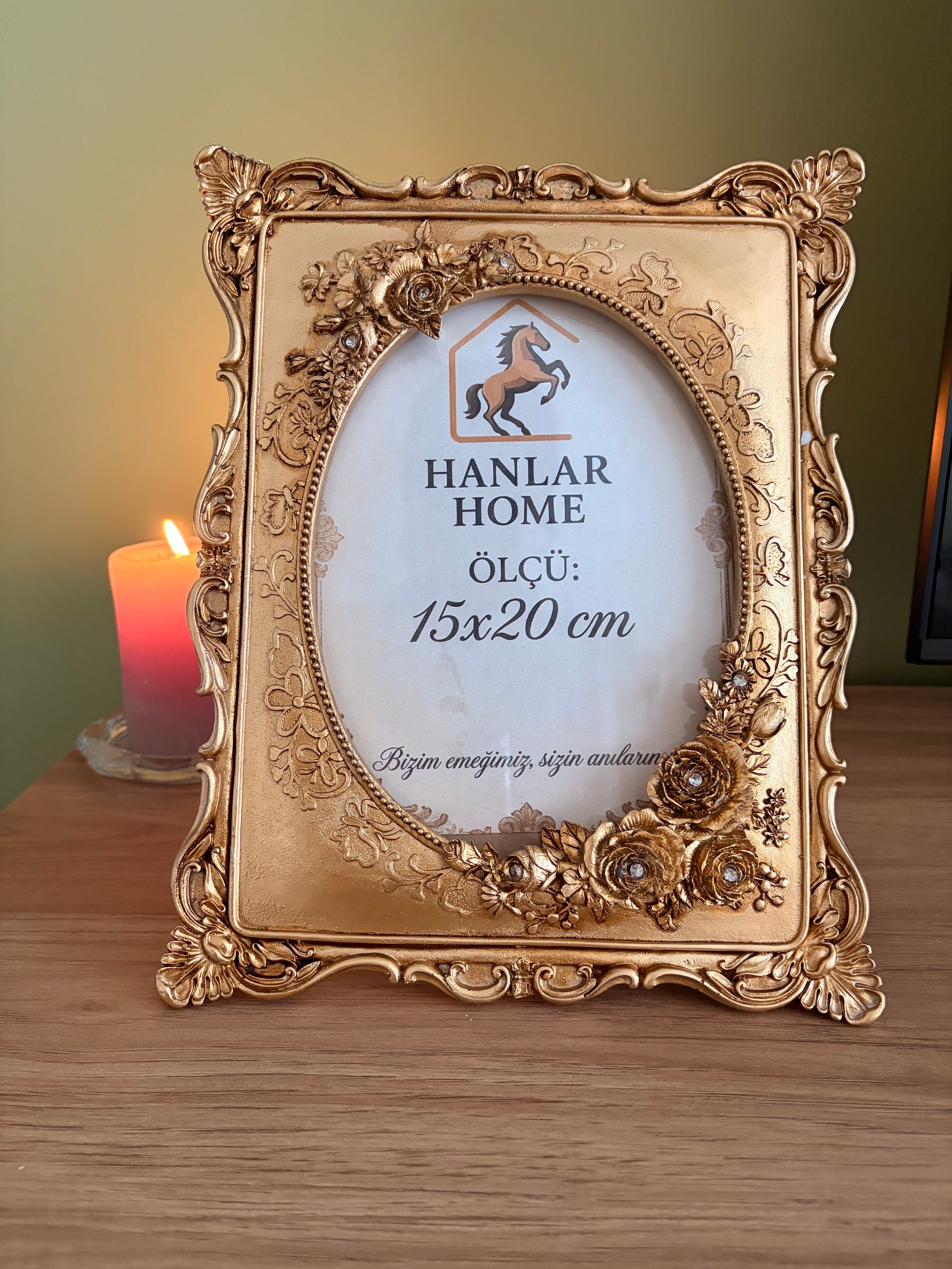 Klasik Hediyelik Çiçekli Gold Çerçeve