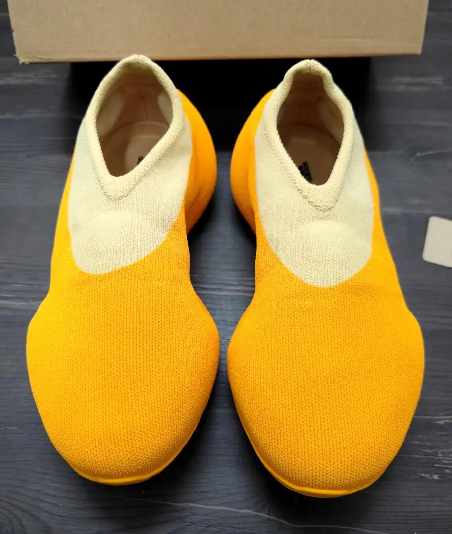 Adidas Yeezy Knit Runner Sulfur sneakers