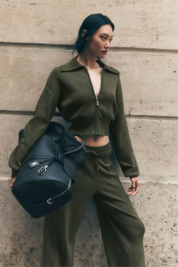 Alo Yoga - Voyage Duffle Bag