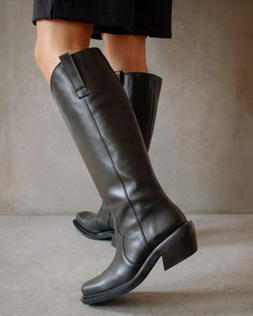 Alohas Cattle Black Tall Boots
