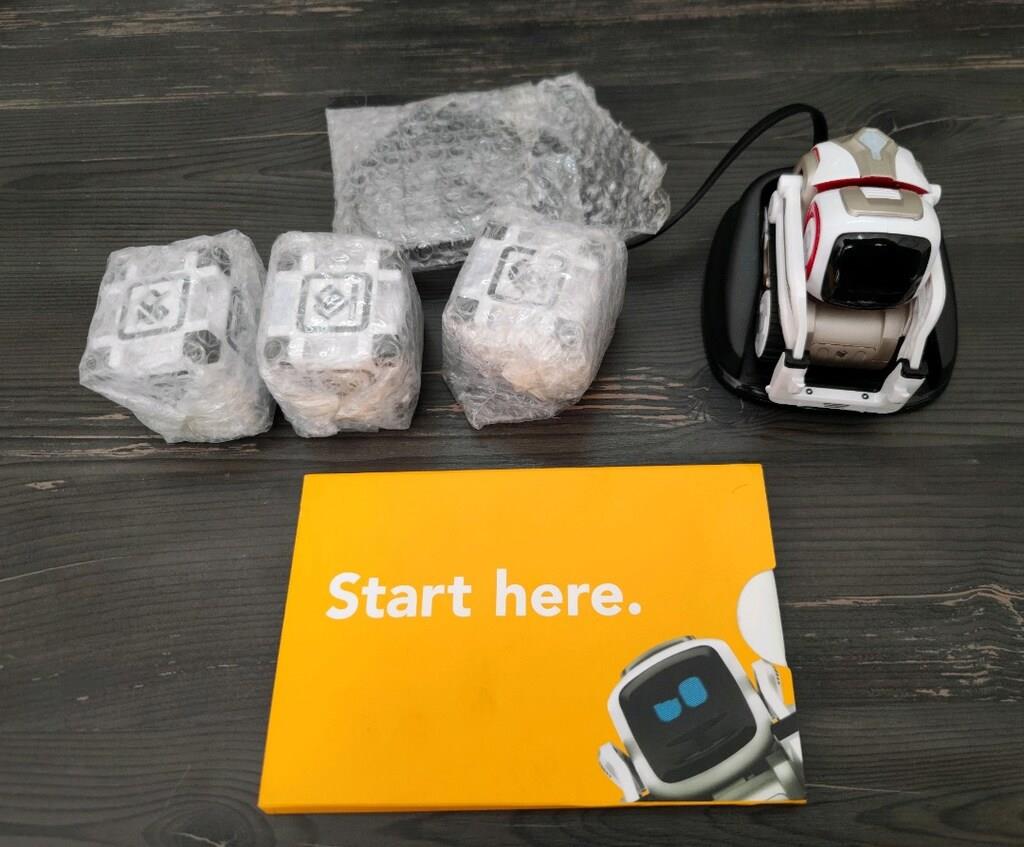 Anki Cozmo Robot