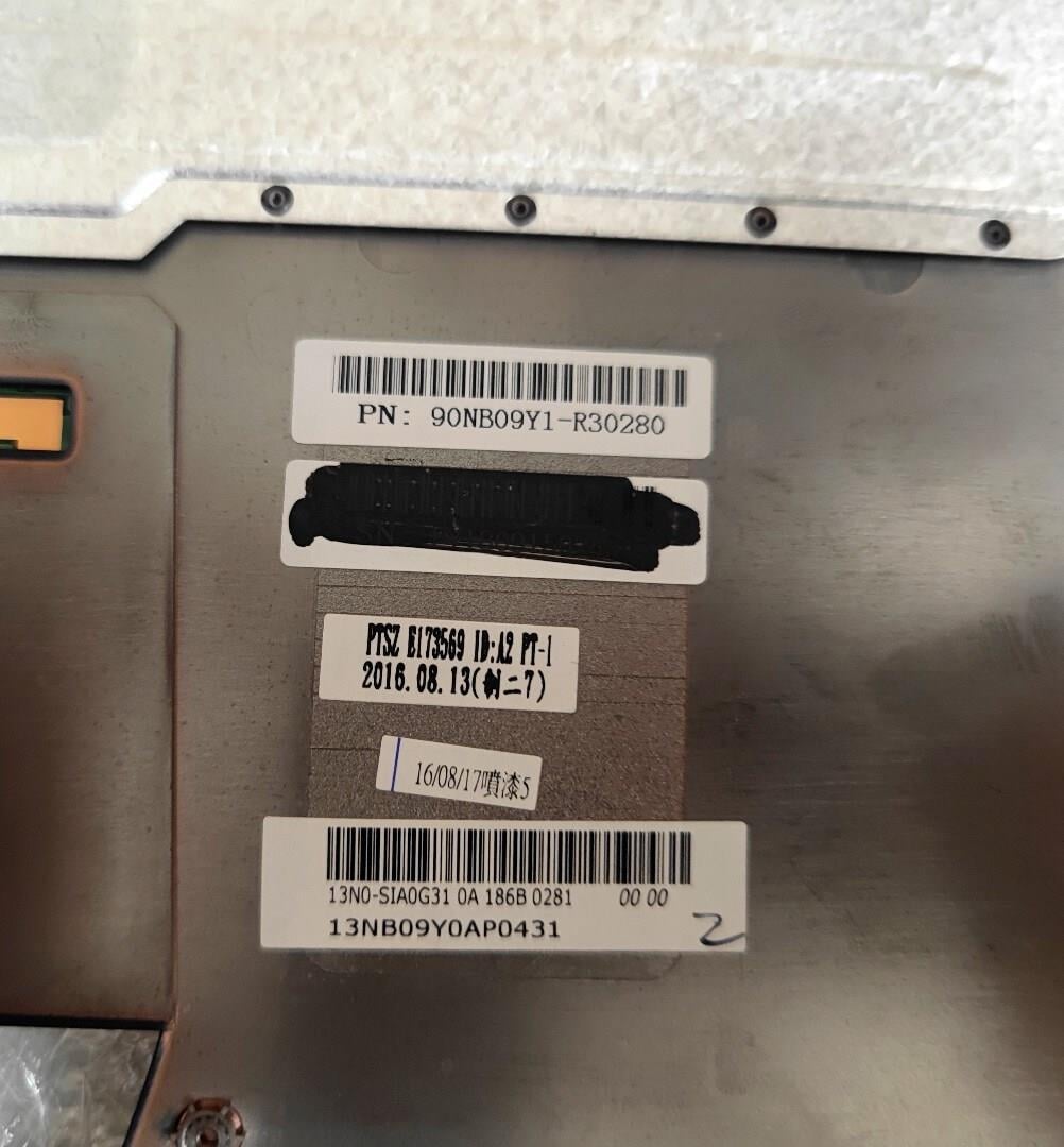 Asus ROG 13NB09Y0AP0431 Notebook Klavye ve Üst Kapak